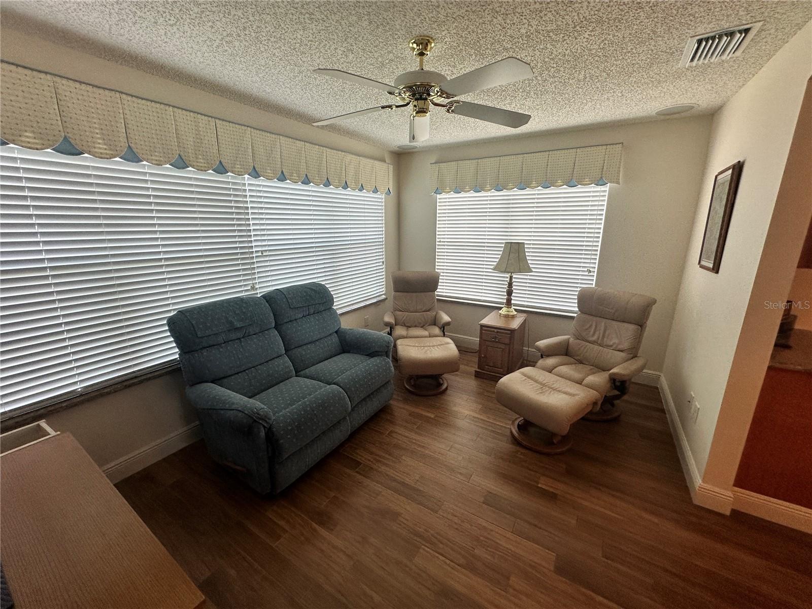 Image 9 of 22 For 1515 Baylor Place