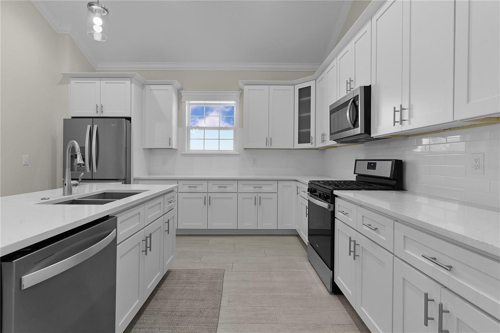 Image 3 of 42 For 12624 49th Drive