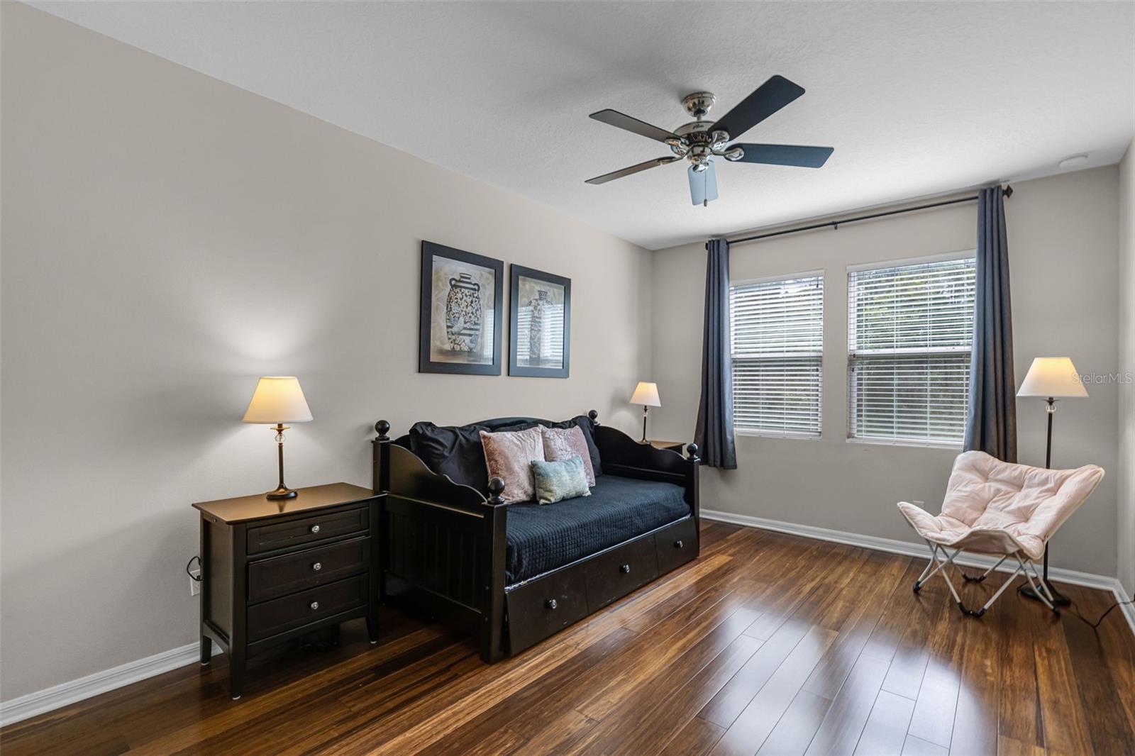 Image 15 of 32 For 14430 Desert Haven Street 4302