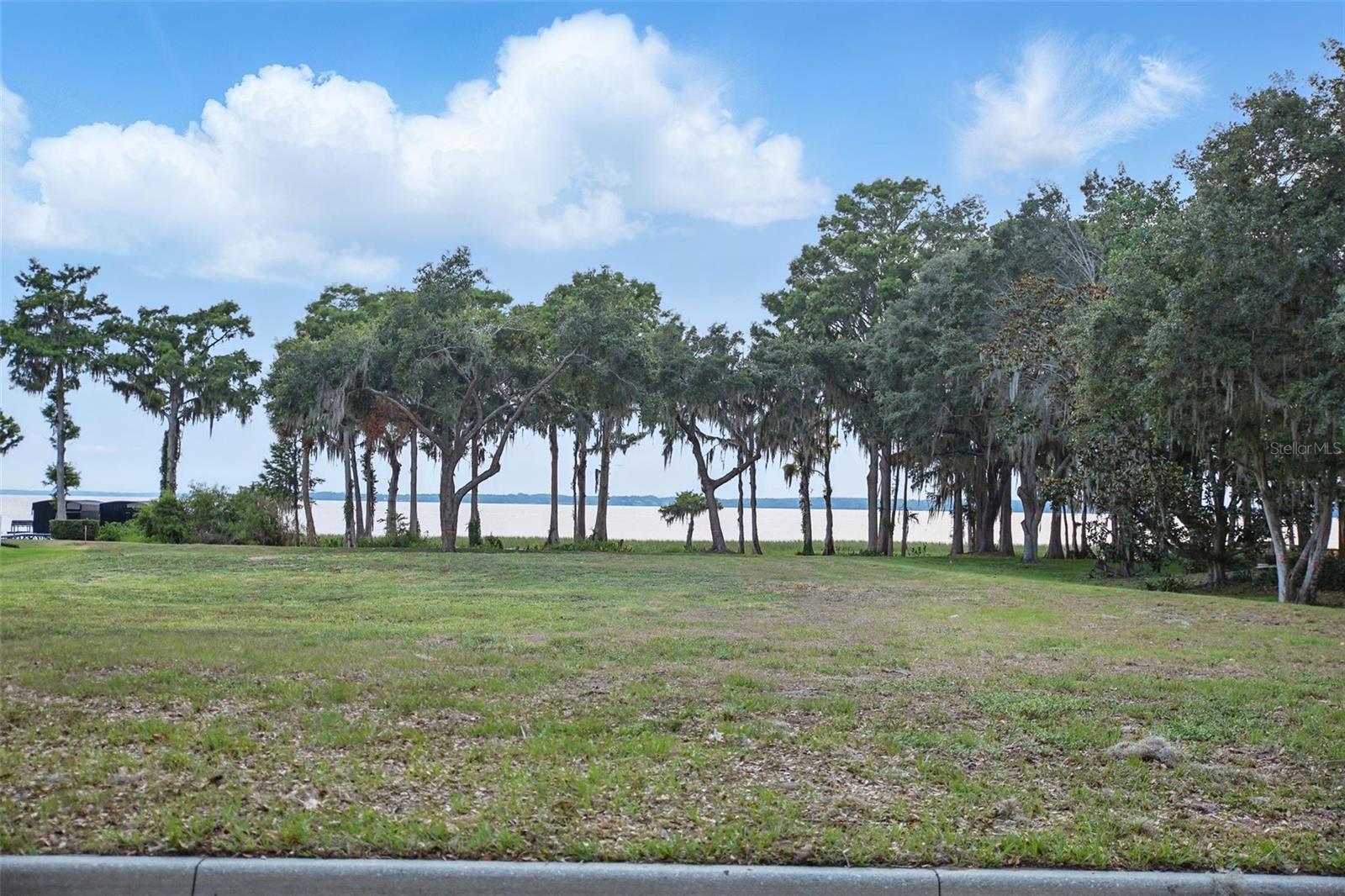 Image 14 of 22 For 1150 Peninsula Drive