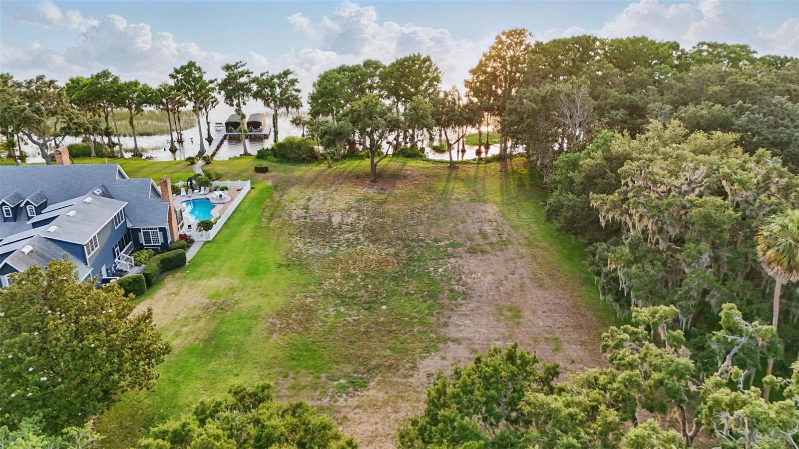 Image 9 of 22 For 1150 Peninsula Drive