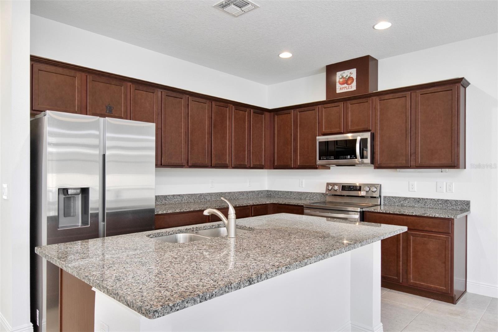 Image 3 of 42 For 6572 Calamondin Drive