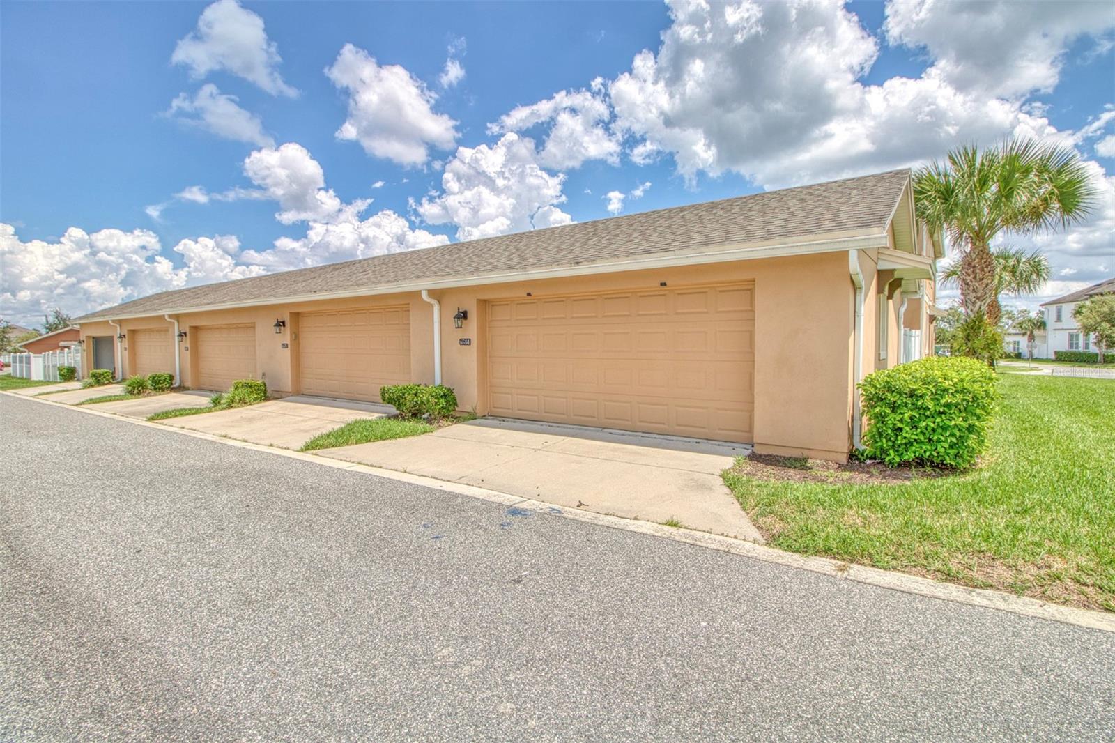 Image 38 of 42 For 6572 Calamondin Drive