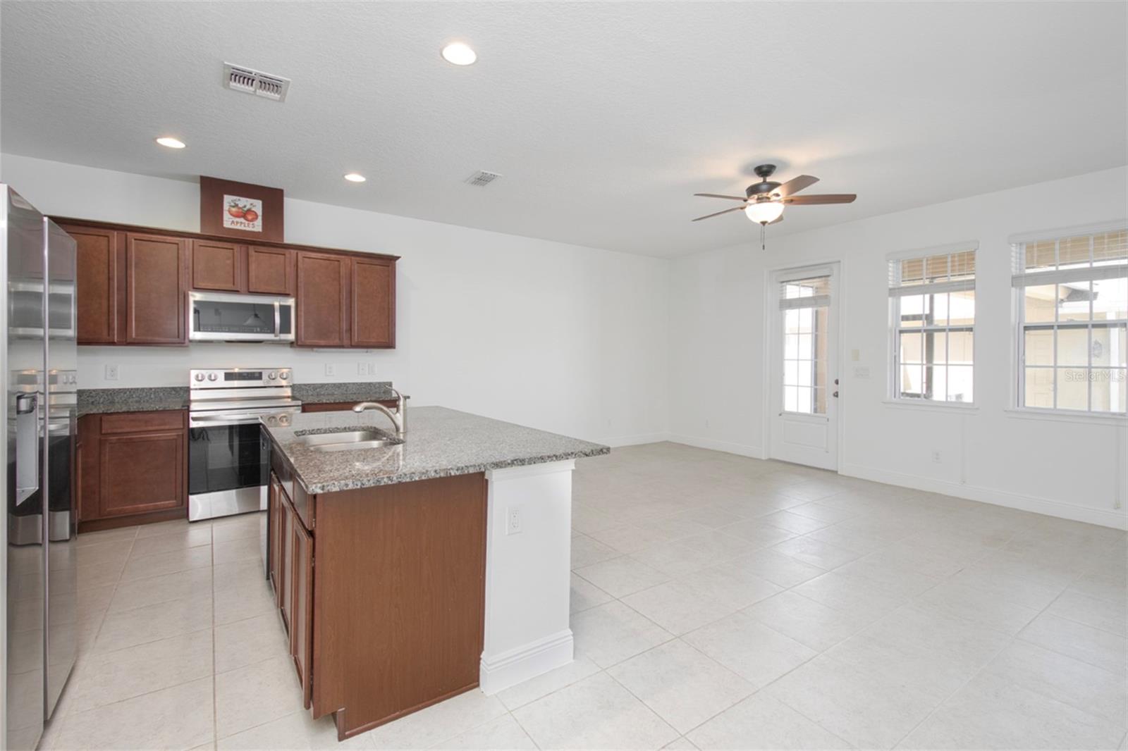 Image 6 of 42 For 6572 Calamondin Drive