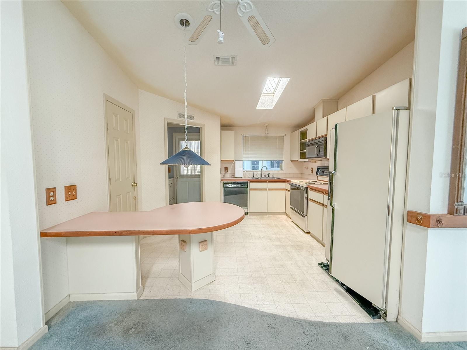 Image 2 of 18 For 608 Saint Andrews Boulevard