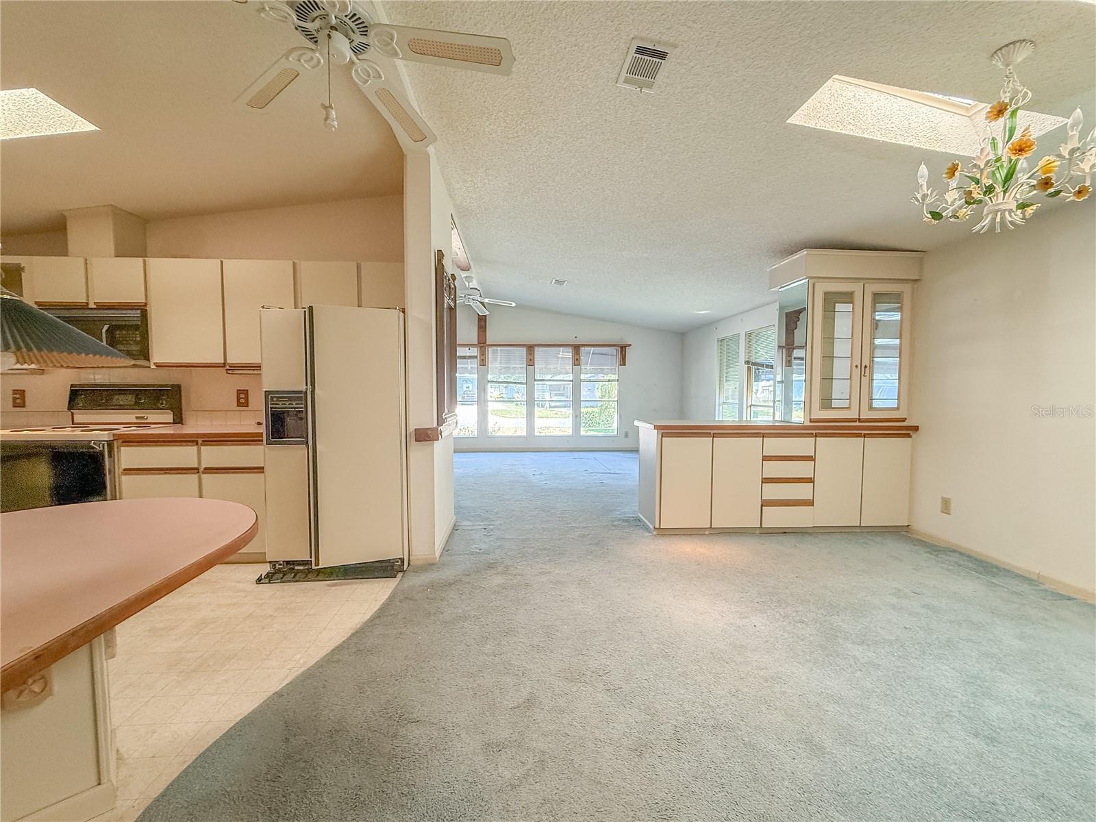 Image 3 of 18 For 608 Saint Andrews Boulevard