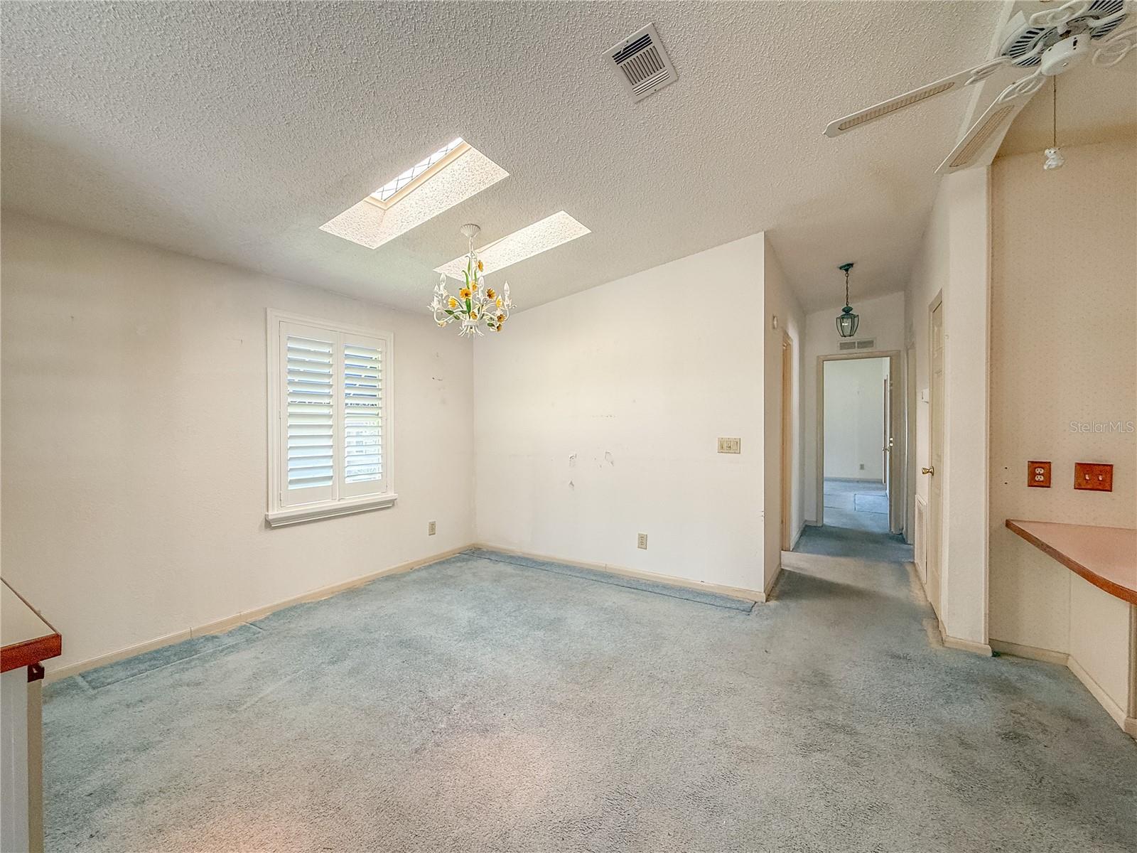Image 5 of 18 For 608 Saint Andrews Boulevard