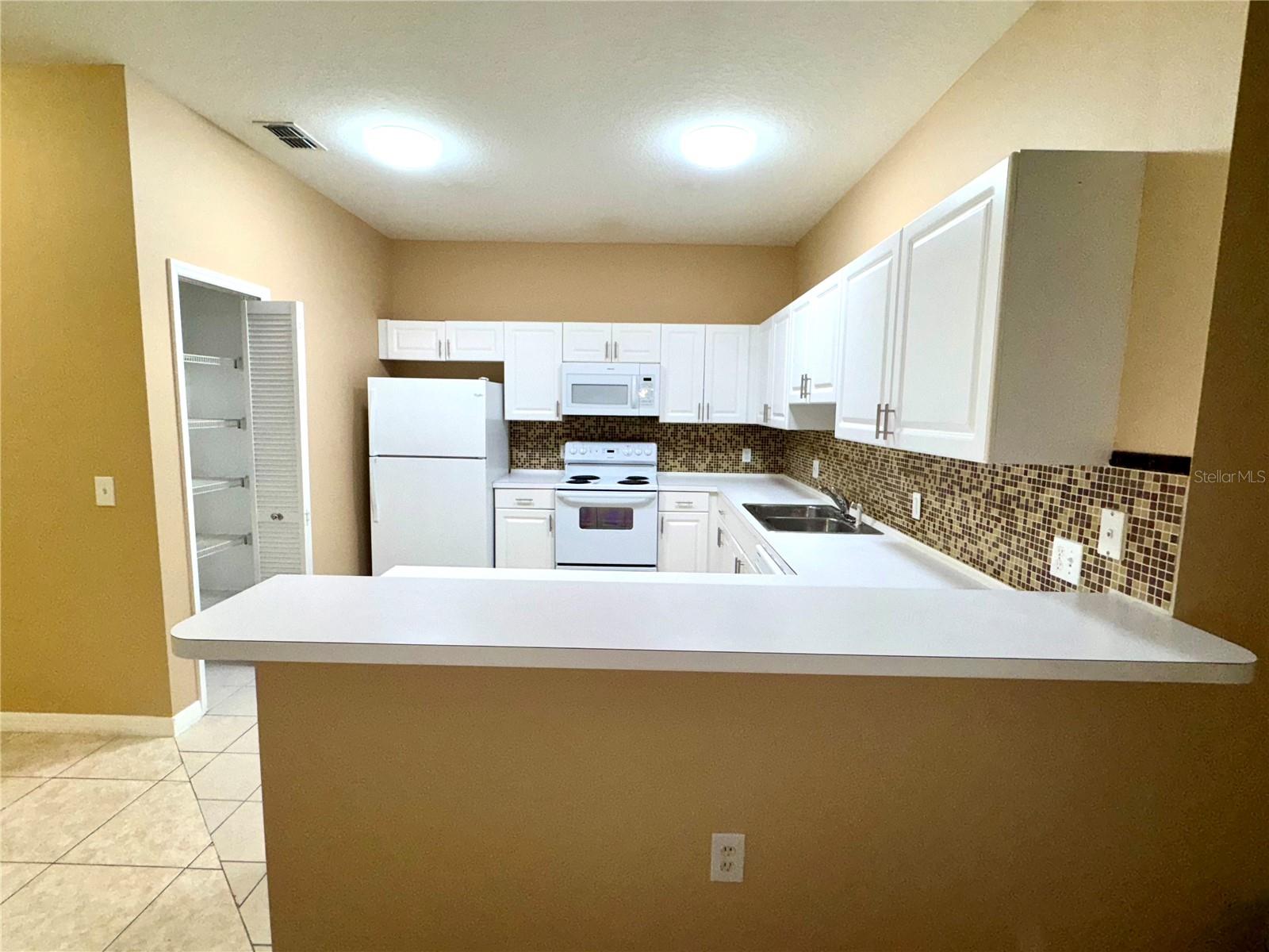 Image 11 of 23 For 3107 Sun Lake Court A