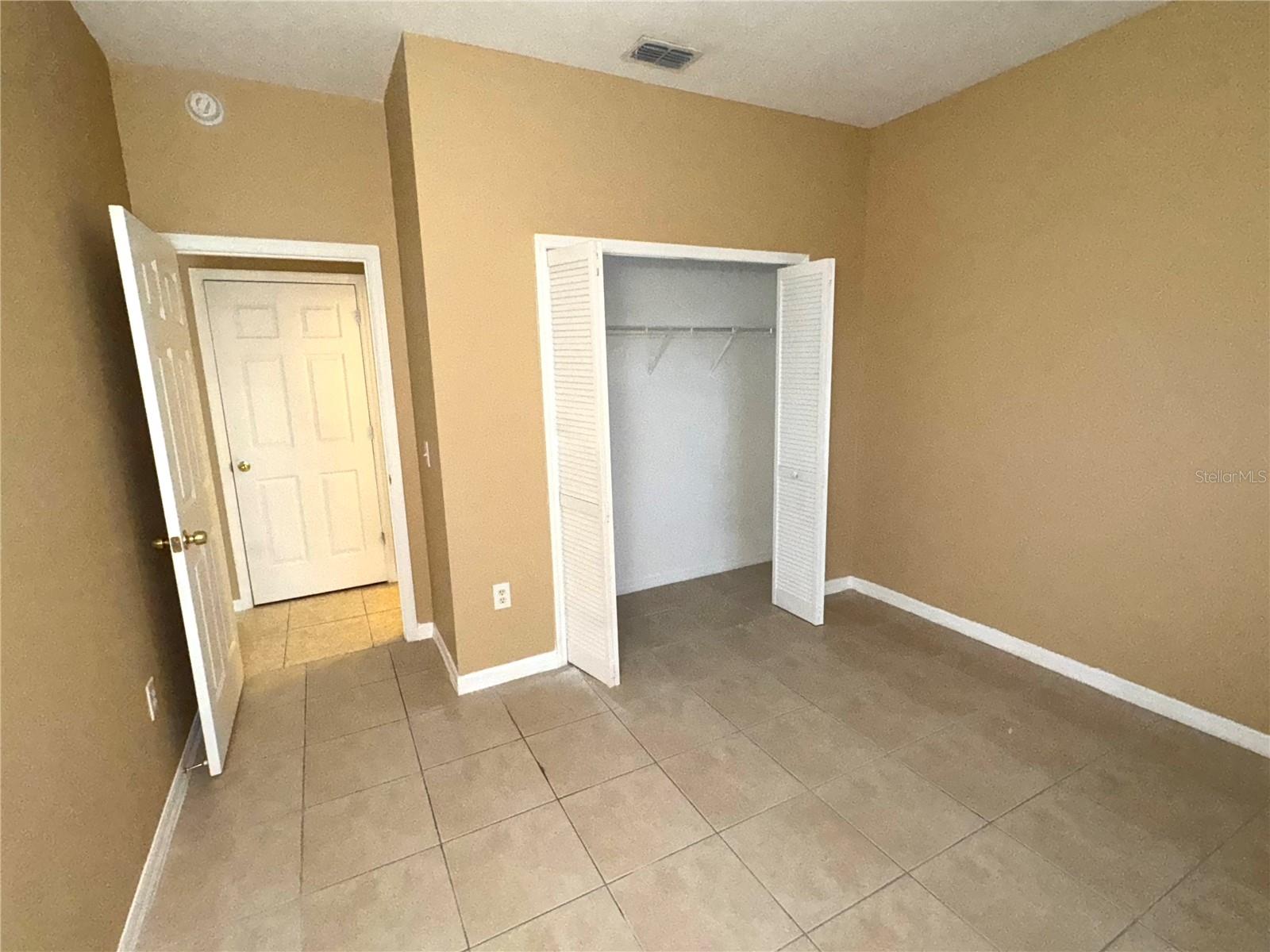 Image 8 of 23 For 3107 Sun Lake Court A