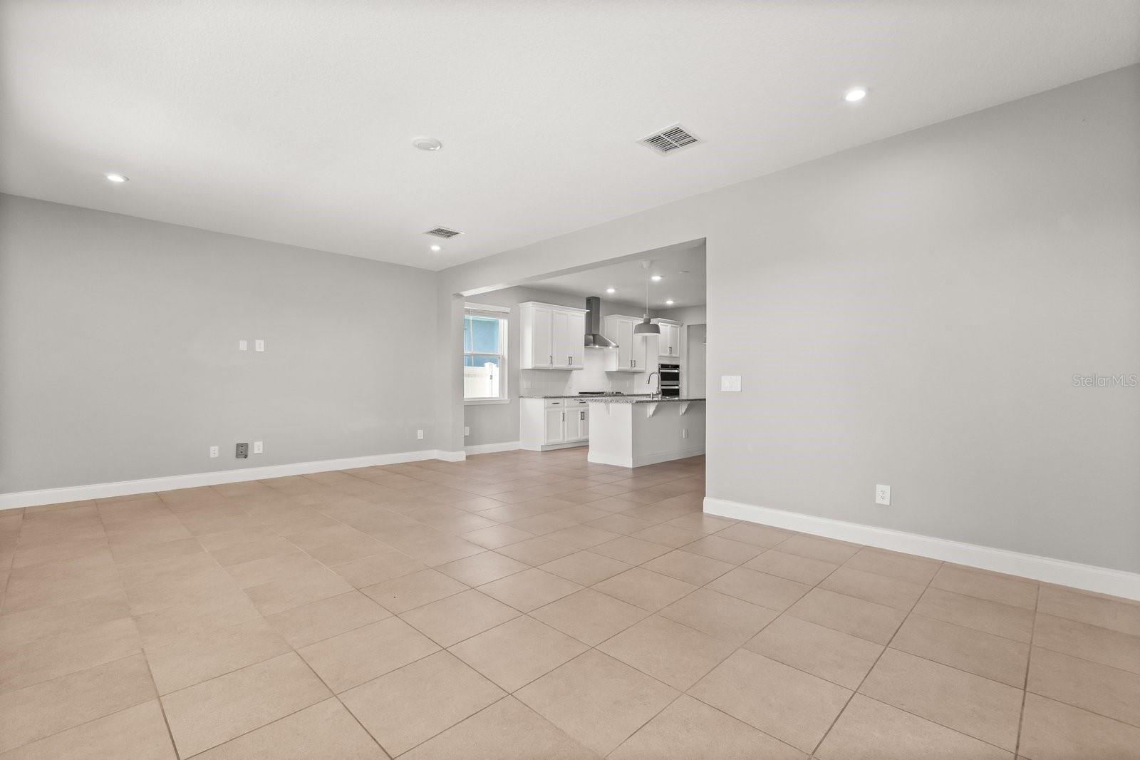 Image 5 of 28 For 674 Anna Ridge Road