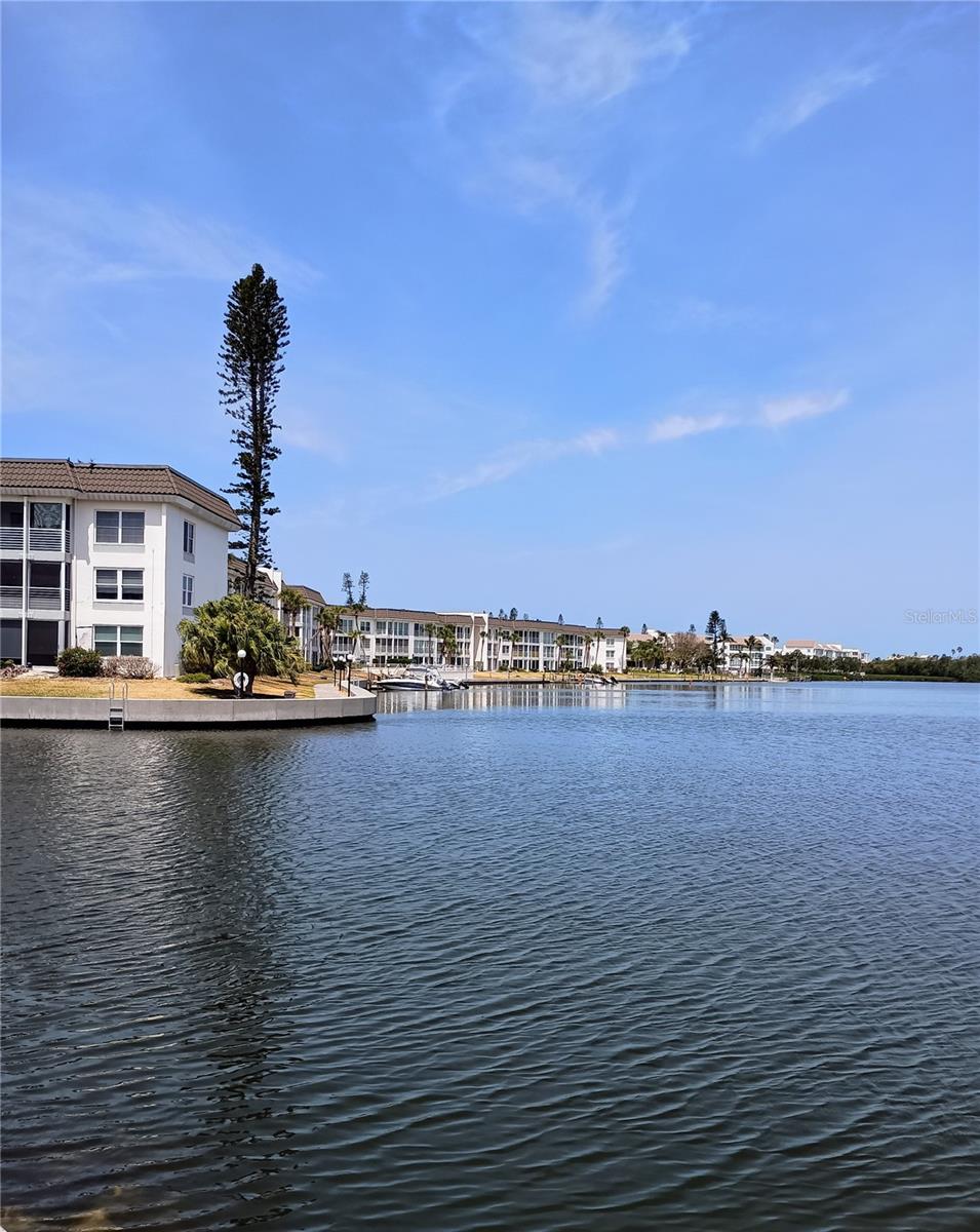 Image 31 of 38 For 4310 Falmouth Drive 301