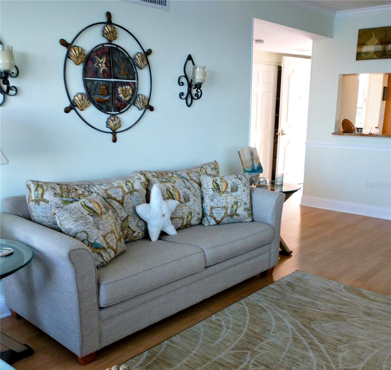 Image 4 of 38 For 4310 Falmouth Drive 301