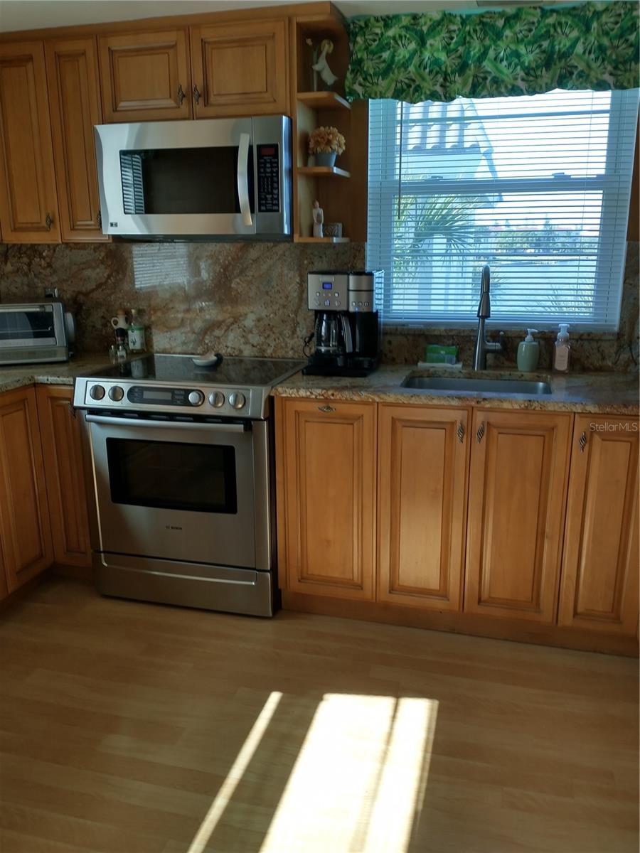 Image 8 of 38 For 4310 Falmouth Drive 301