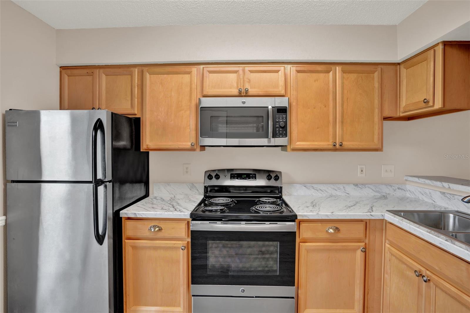 Image 4 of 24 For 4804 Myrtle Oak Drive 11