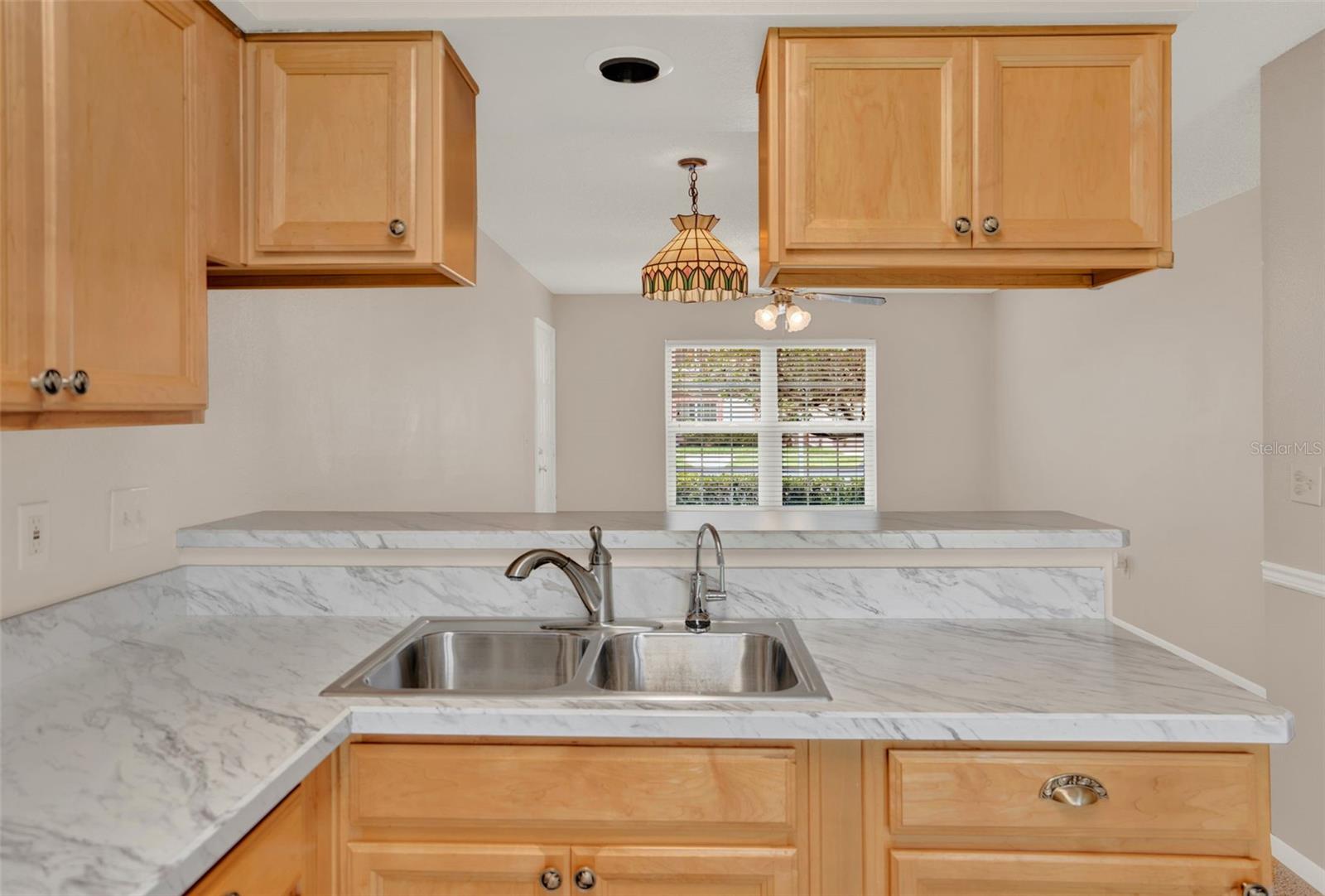 Image 6 of 24 For 4804 Myrtle Oak Drive 11