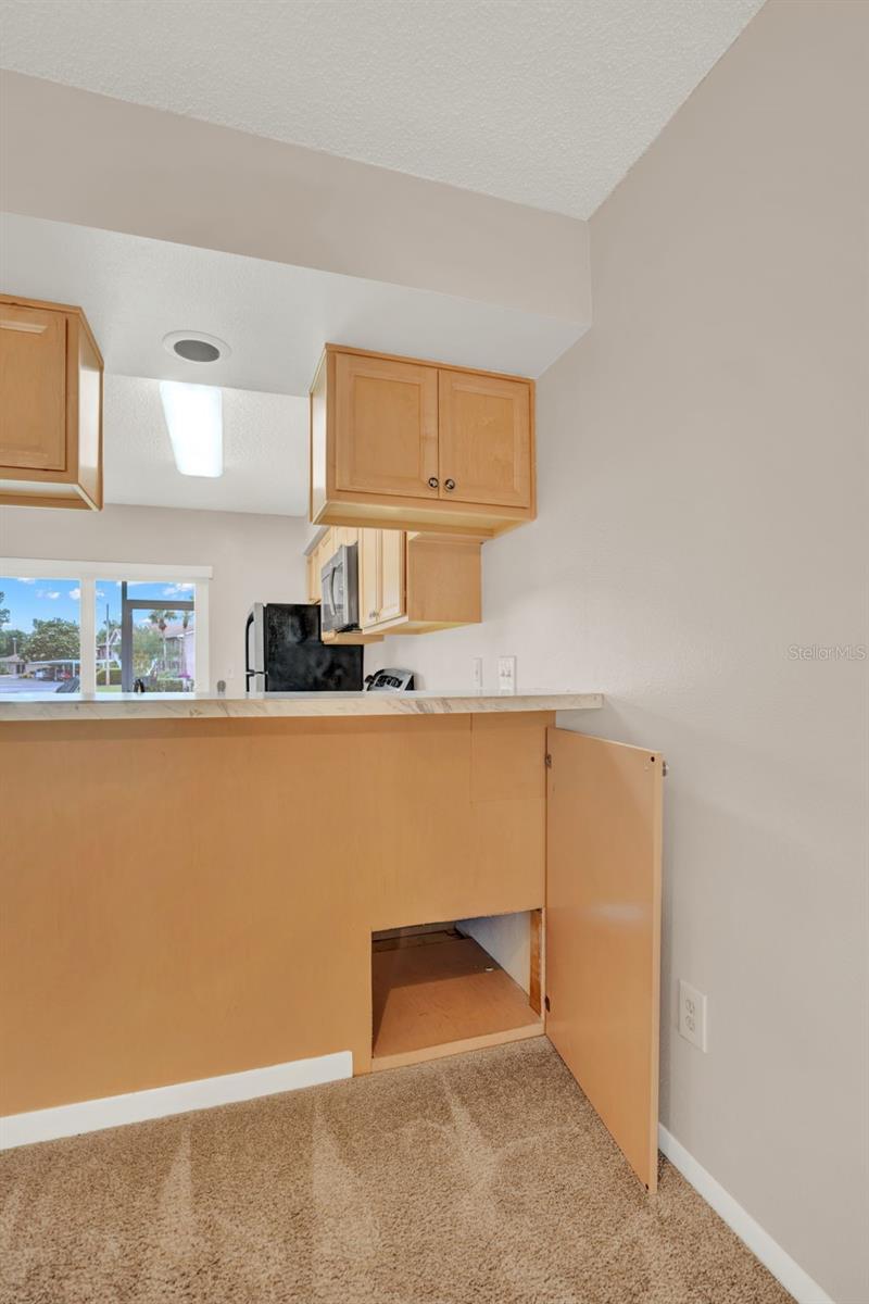 Image 9 of 24 For 4804 Myrtle Oak Drive 11