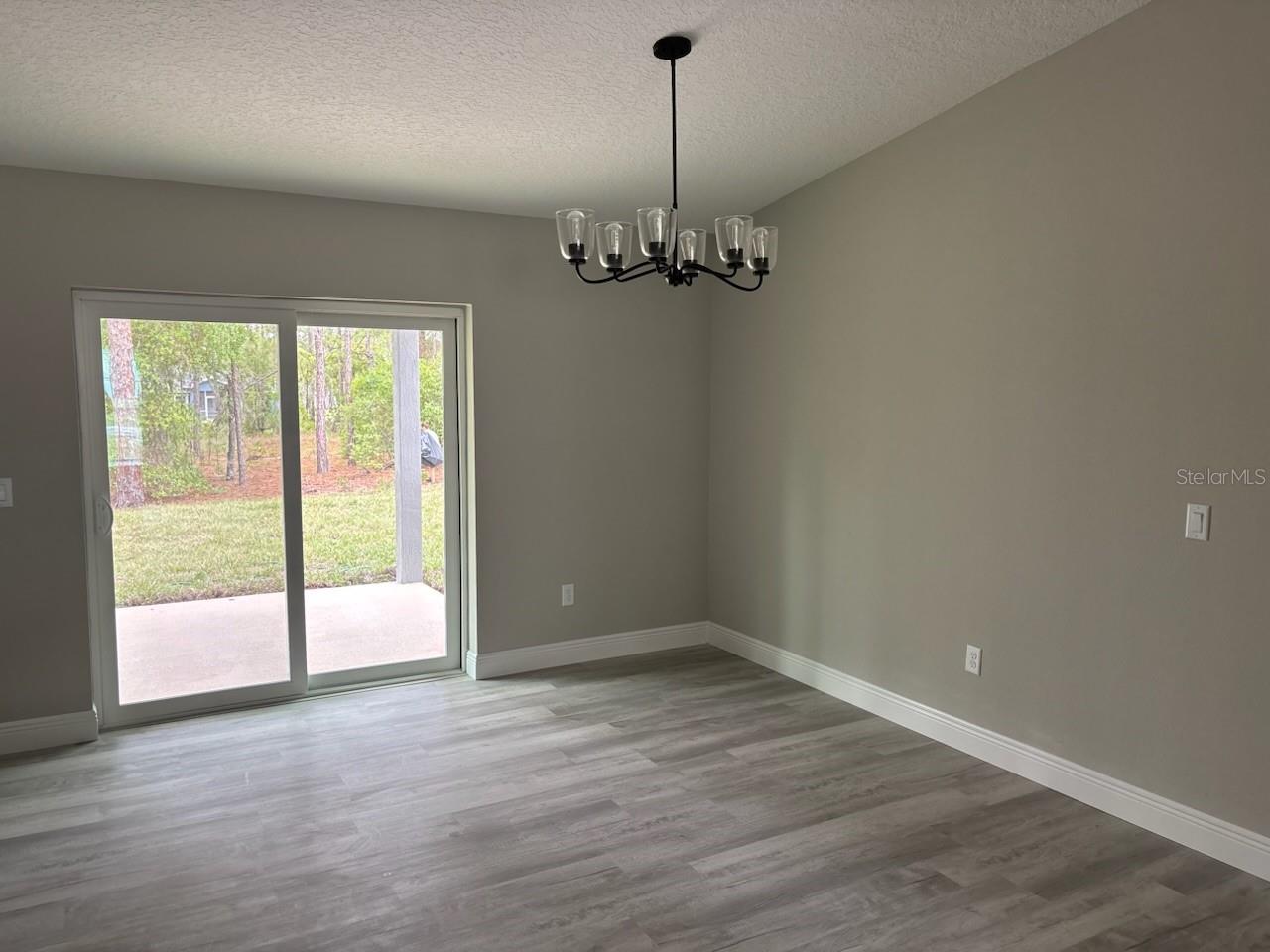 Image 12 of 32 For 9396 Pineview Way
