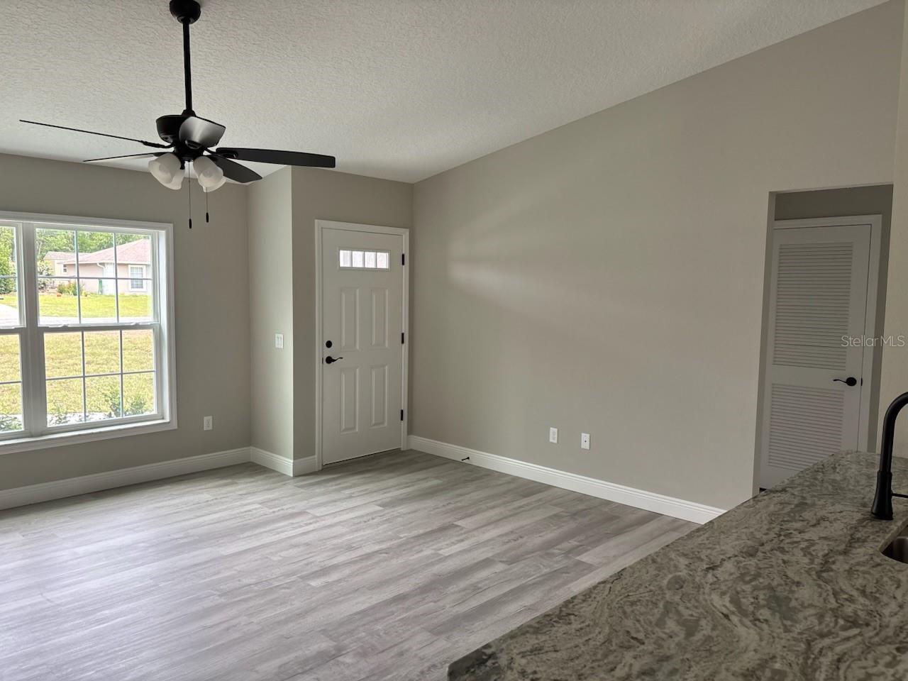 Image 8 of 32 For 9396 Pineview Way