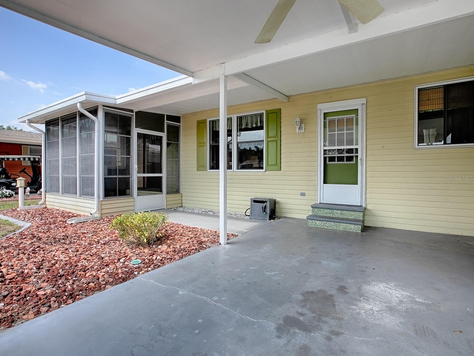 Image 3 of 36 For 32521 Golf Court