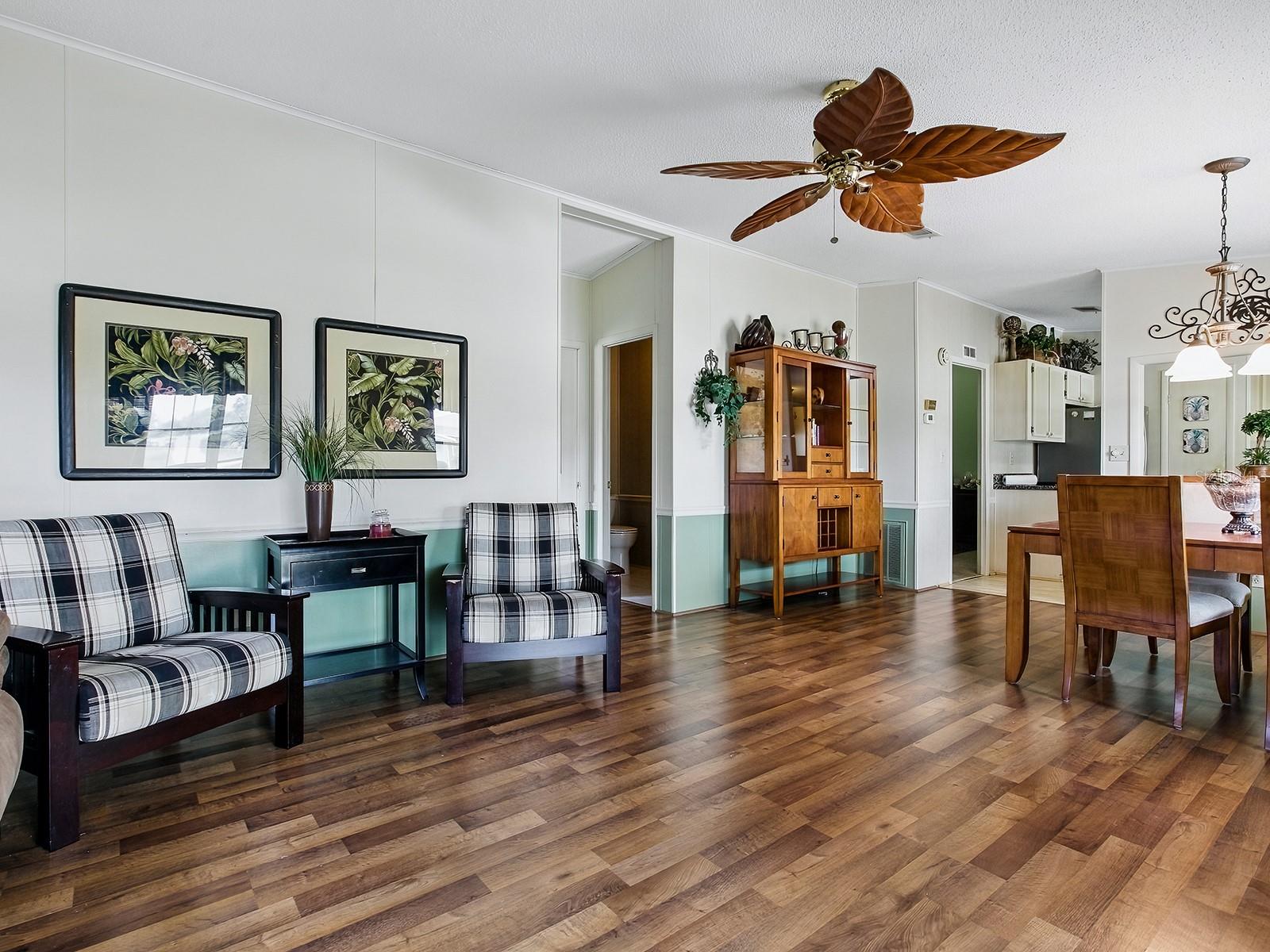 Image 7 of 36 For 32521 Golf Court