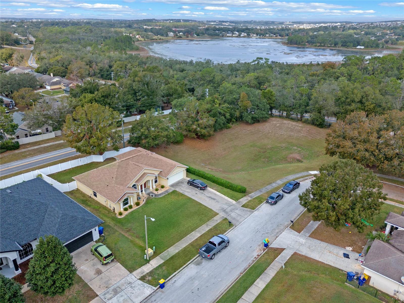 Image 6 of 11 For 847 Cumberland Circle