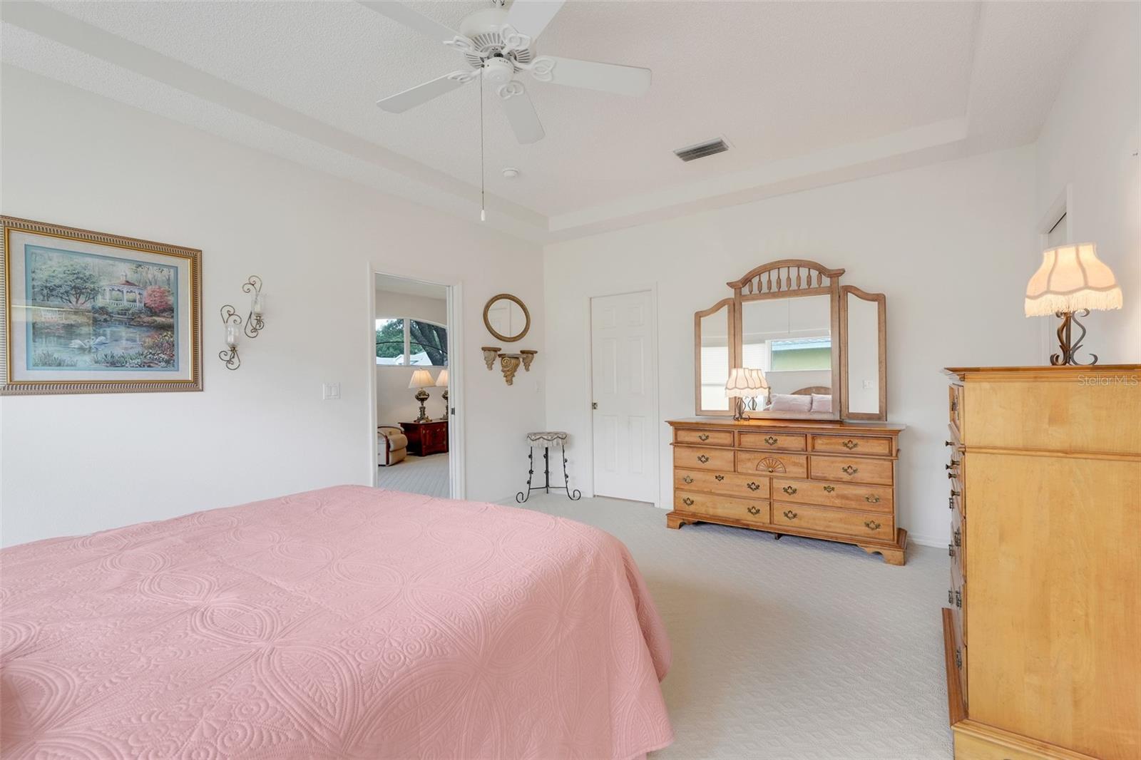 Image 14 of 37 For 21226 Royal St Georges Lane