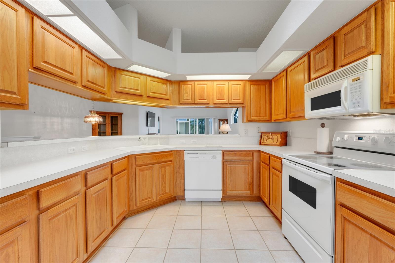 Image 2 of 37 For 21226 Royal St Georges Lane