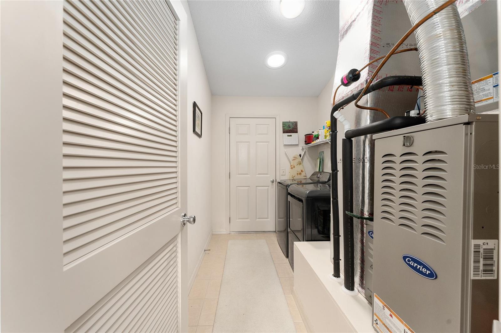 Image 34 of 53 For 965 Eastmont Court