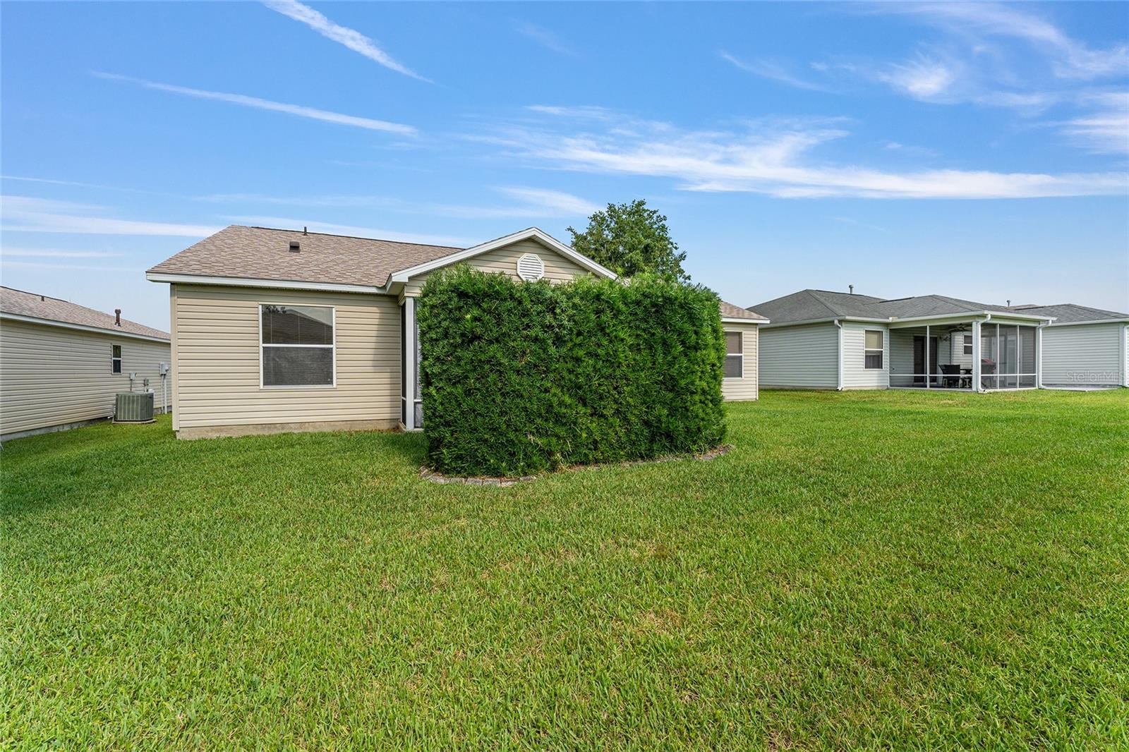 Image 5 of 53 For 965 Eastmont Court