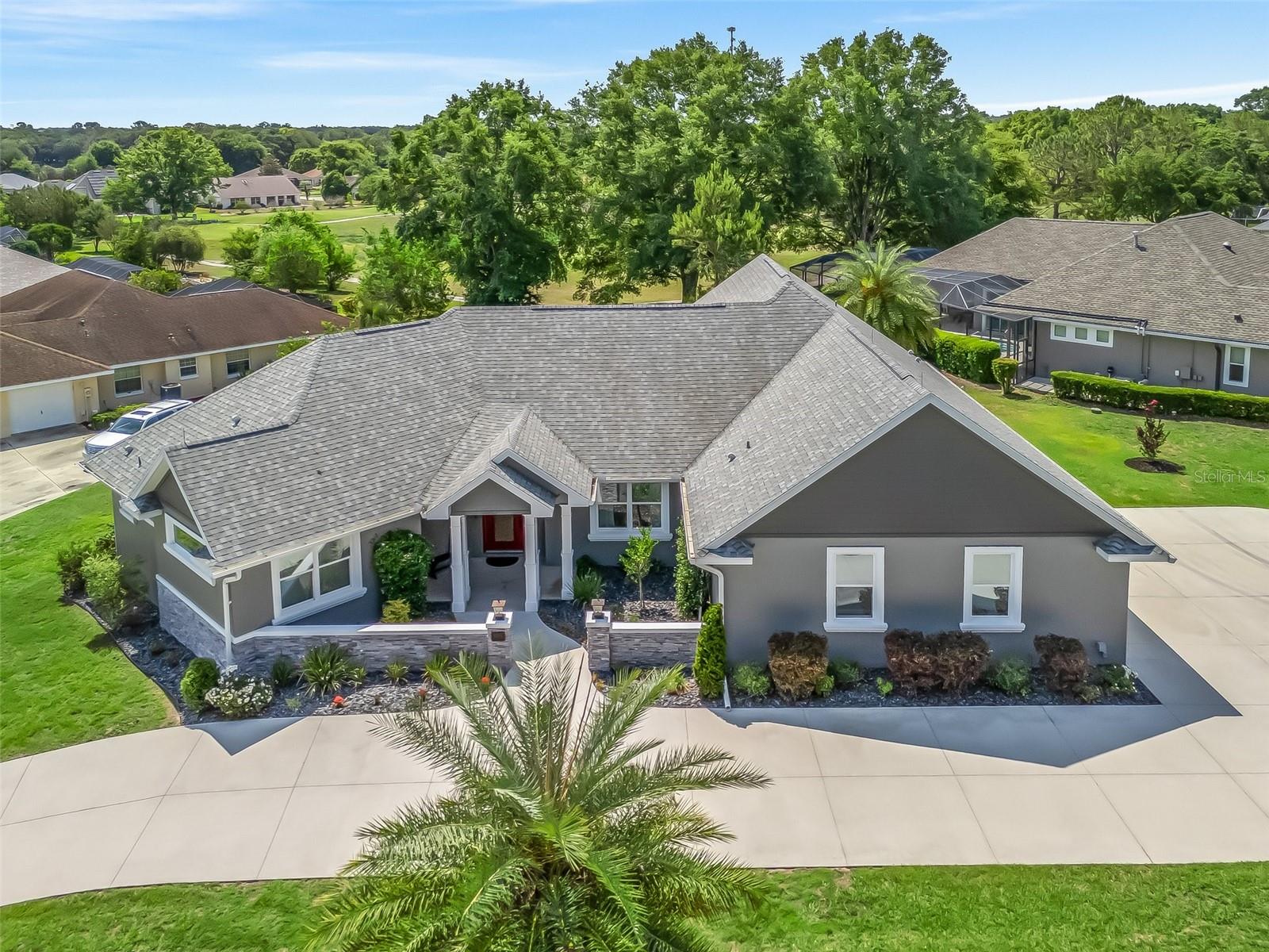 Details for 563 Dowling Circle, LADY LAKE, FL 32159