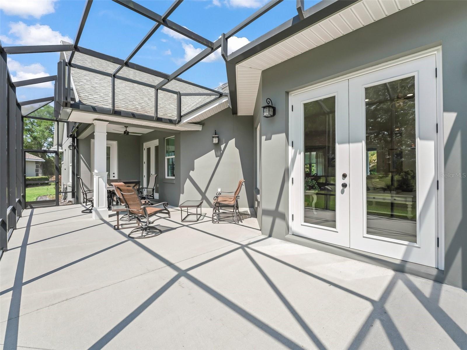Image 41 of 52 For 563 Dowling Circle