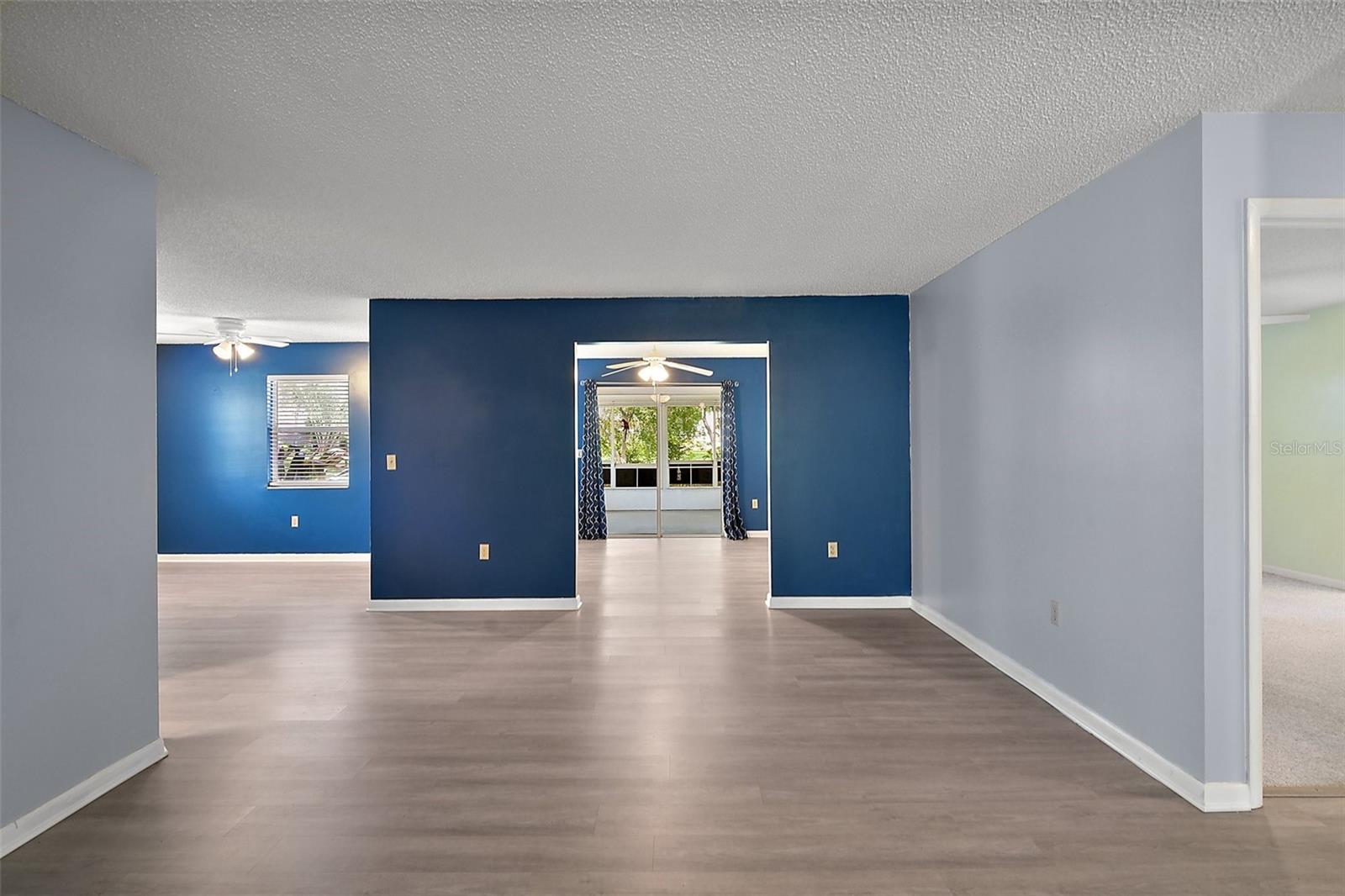 Image 12 of 37 For 5618 Rosewall Circle