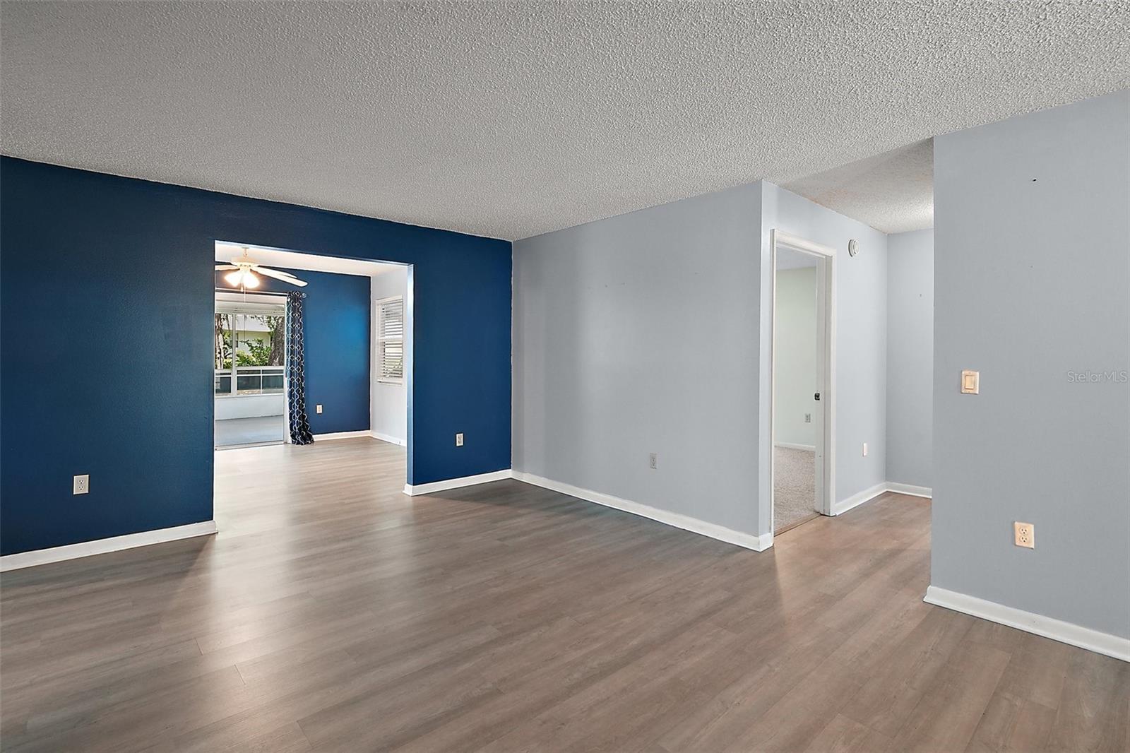 Image 13 of 37 For 5618 Rosewall Circle