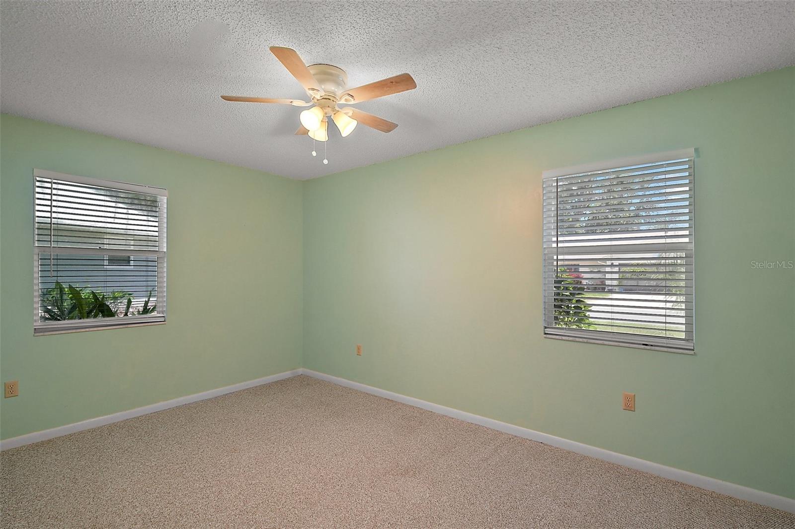 Image 22 of 37 For 5618 Rosewall Circle