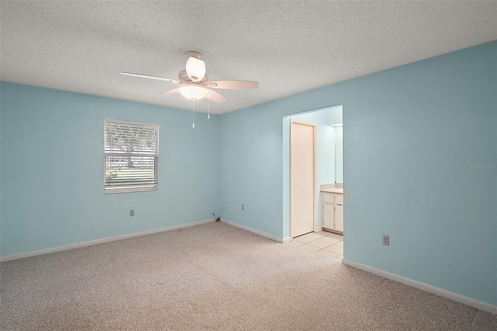 Image 24 of 37 For 5618 Rosewall Circle