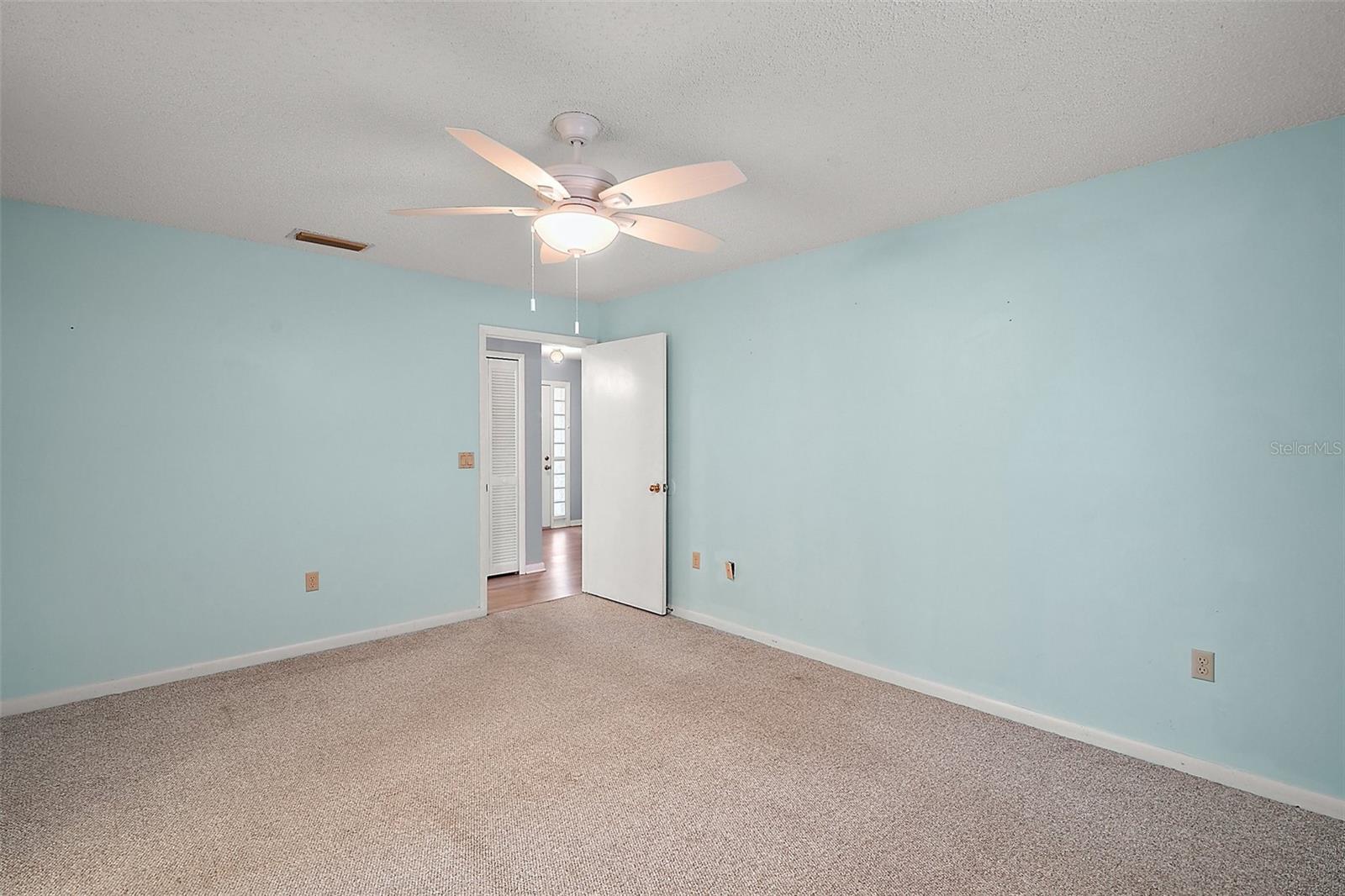 Image 25 of 37 For 5618 Rosewall Circle