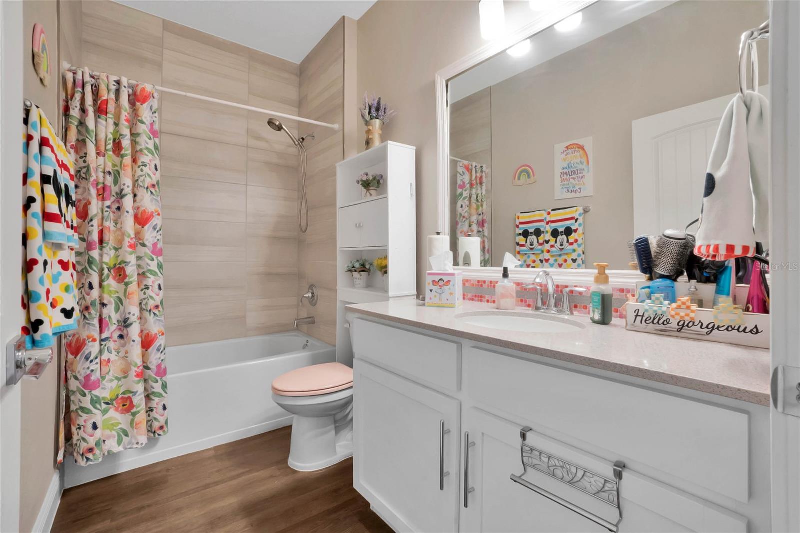 Image 18 of 21 For 27215 White Plains Way