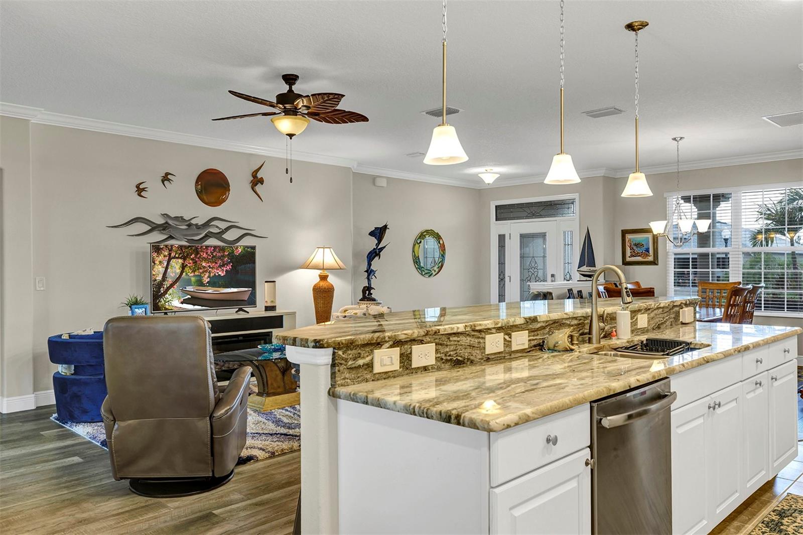 Image 10 of 50 For 3677 Arlington Ridge Boulevard