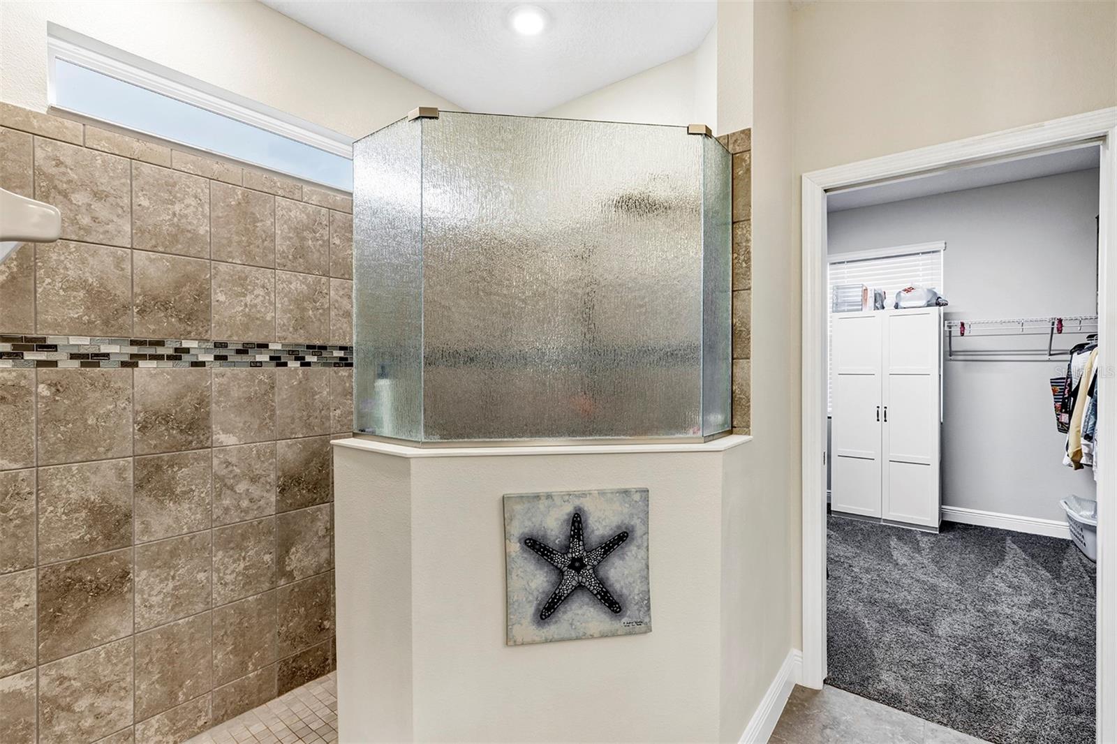 Image 17 of 50 For 3677 Arlington Ridge Boulevard