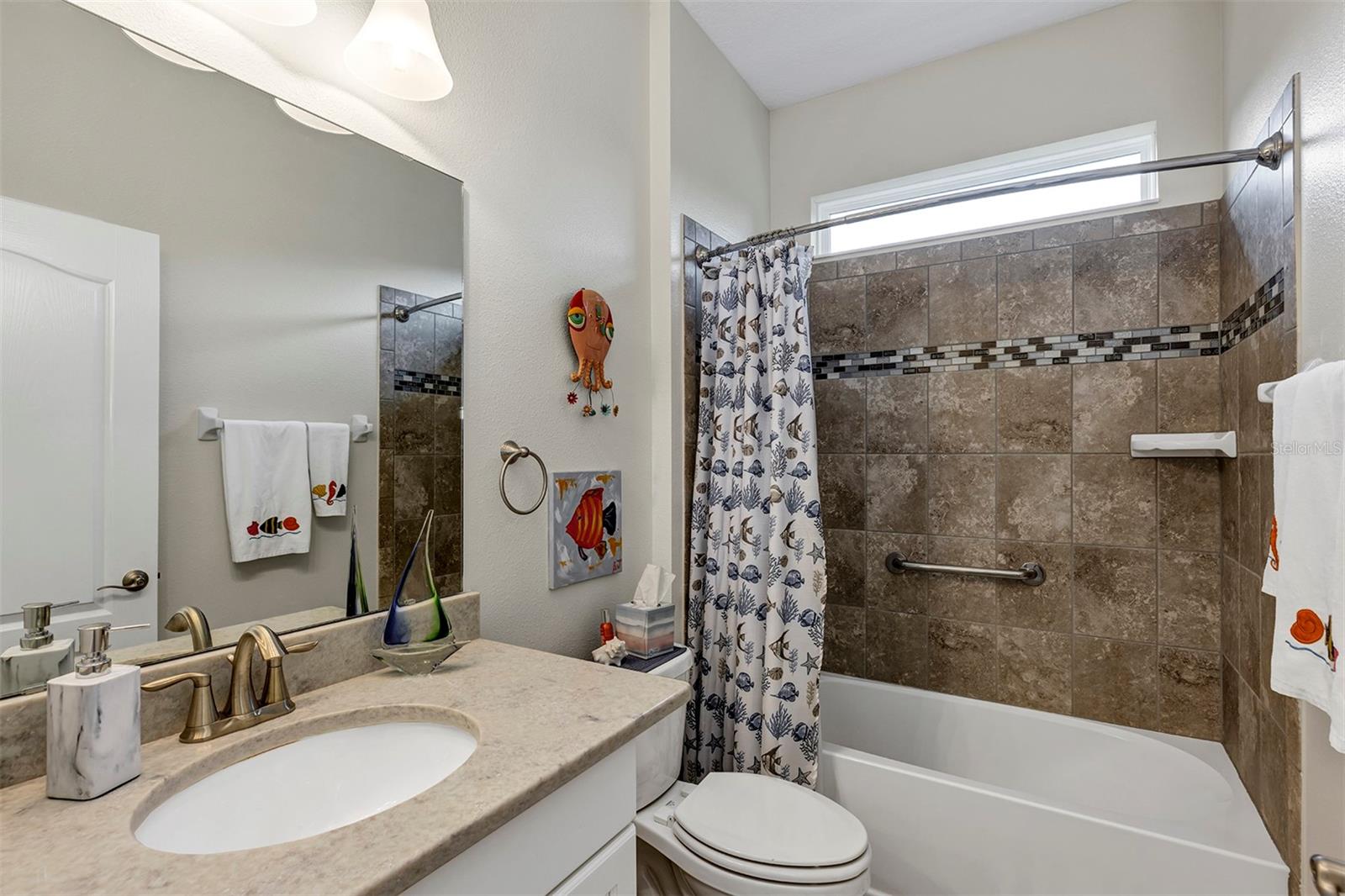 Image 20 of 50 For 3677 Arlington Ridge Boulevard
