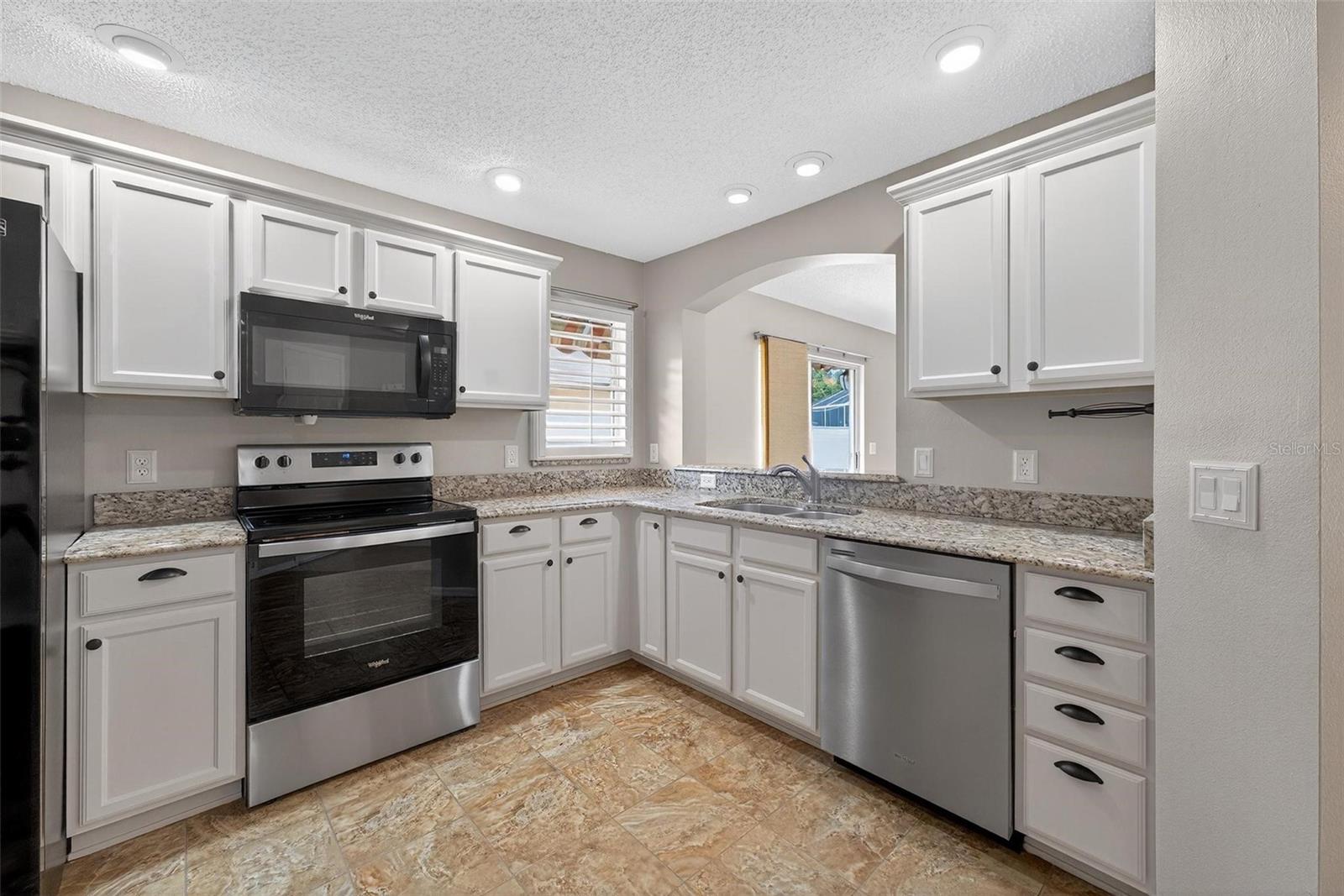 Image 11 of 47 For 2744 Gresham Avenue