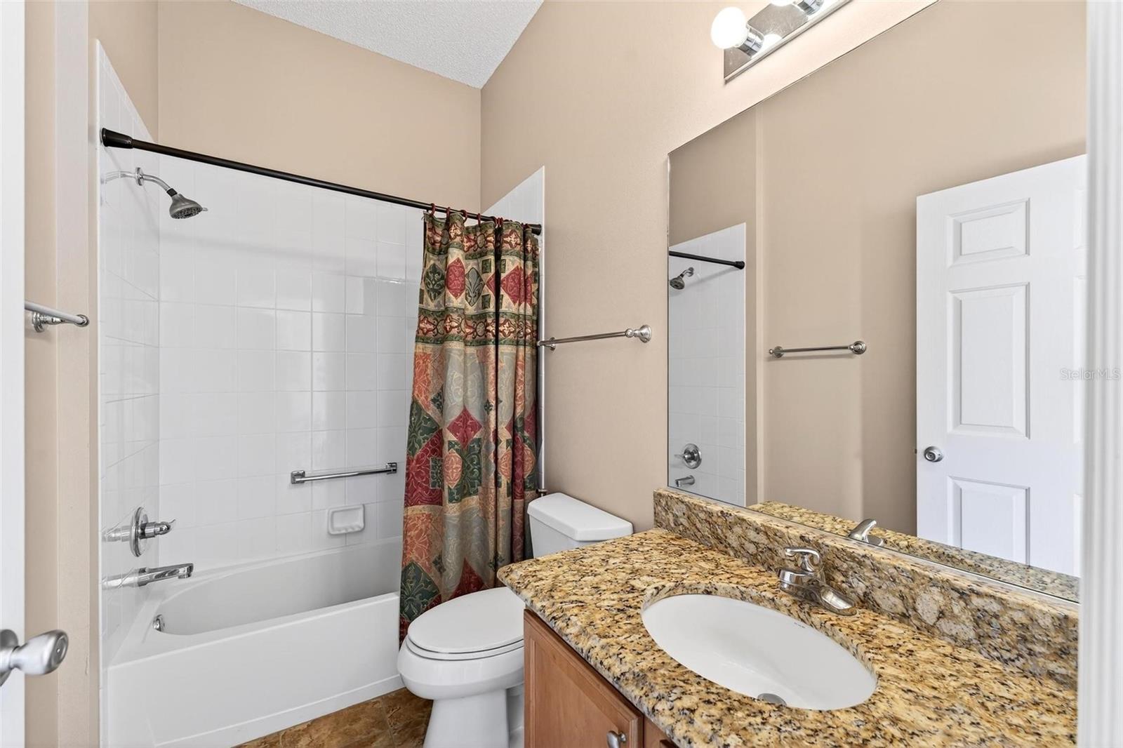Image 33 of 47 For 2744 Gresham Avenue