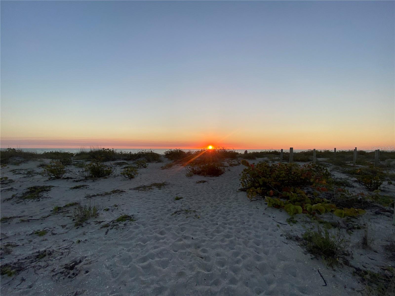 Image 70 of 74 For 401 Sunset Drive