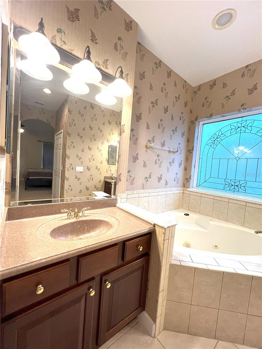 Image 20 of 46 For 108 Whispering Pines Way