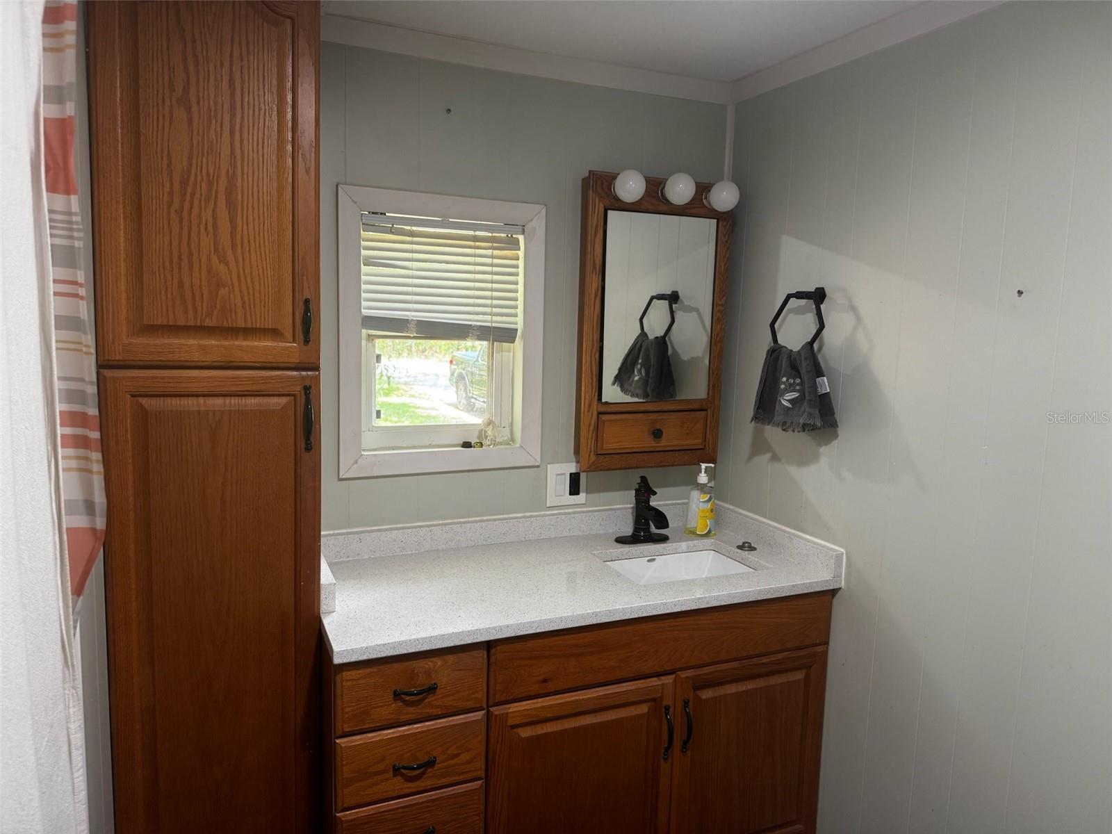 Image 14 of 20 For 606 Hamilton Drive