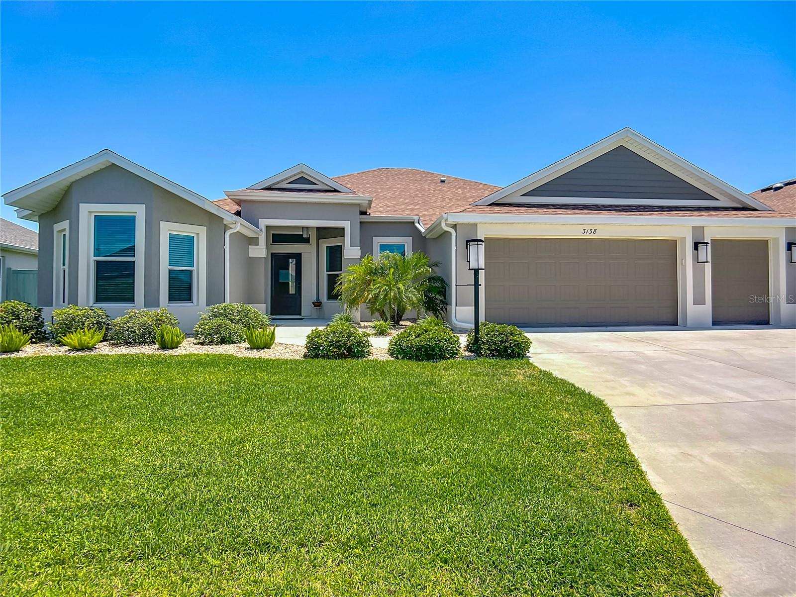 Image 2 of 60 For 3138 Aurea Place