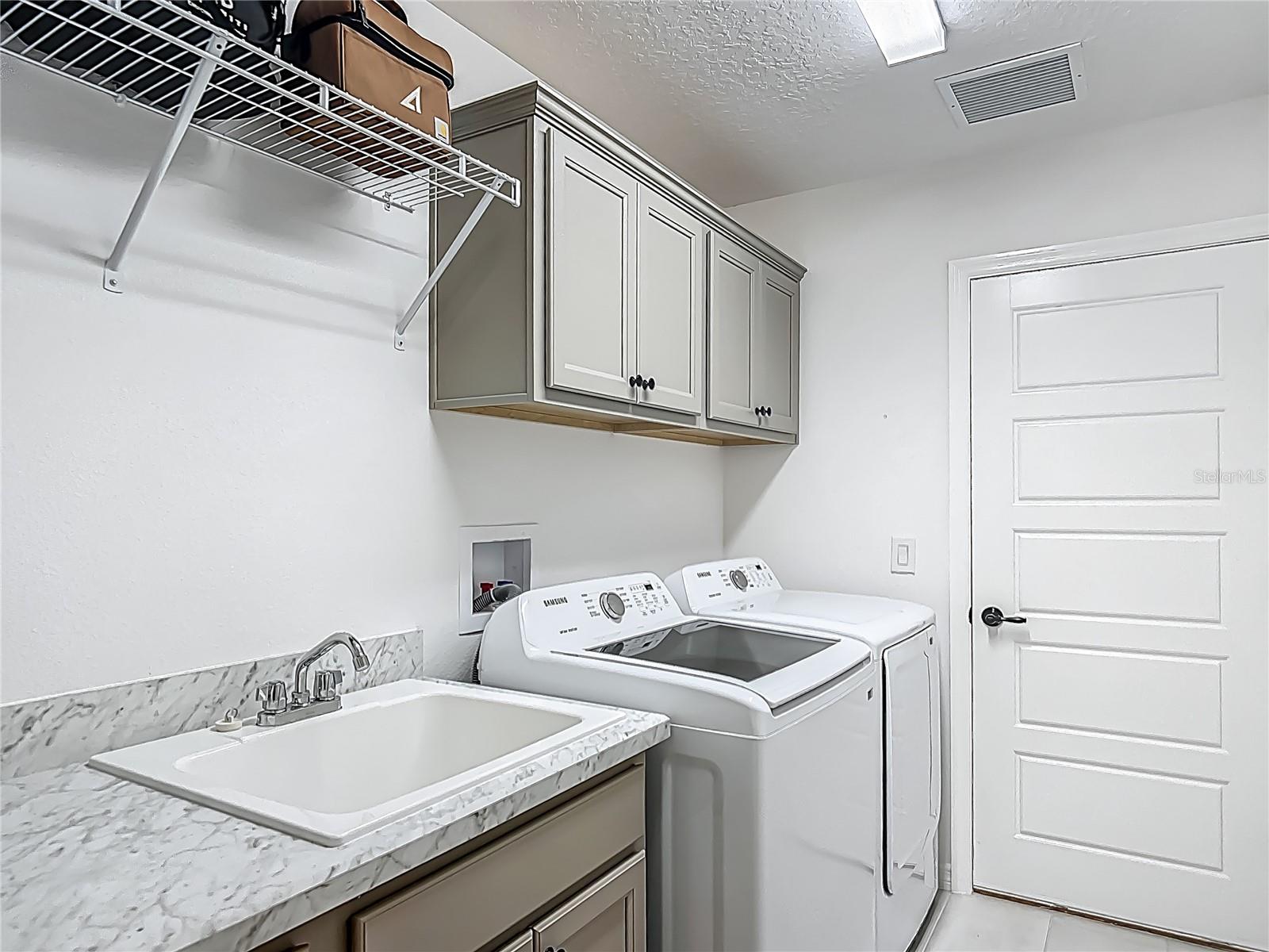 Image 42 of 60 For 3138 Aurea Place