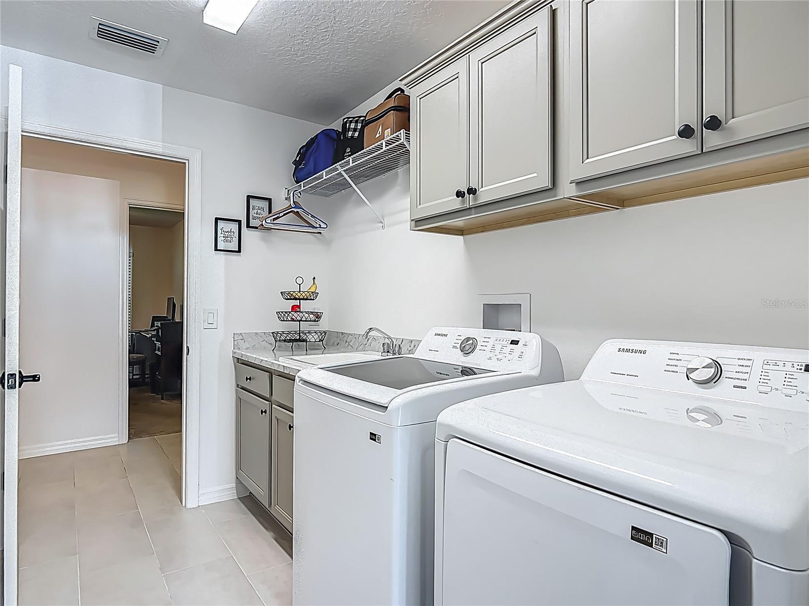 Image 43 of 60 For 3138 Aurea Place