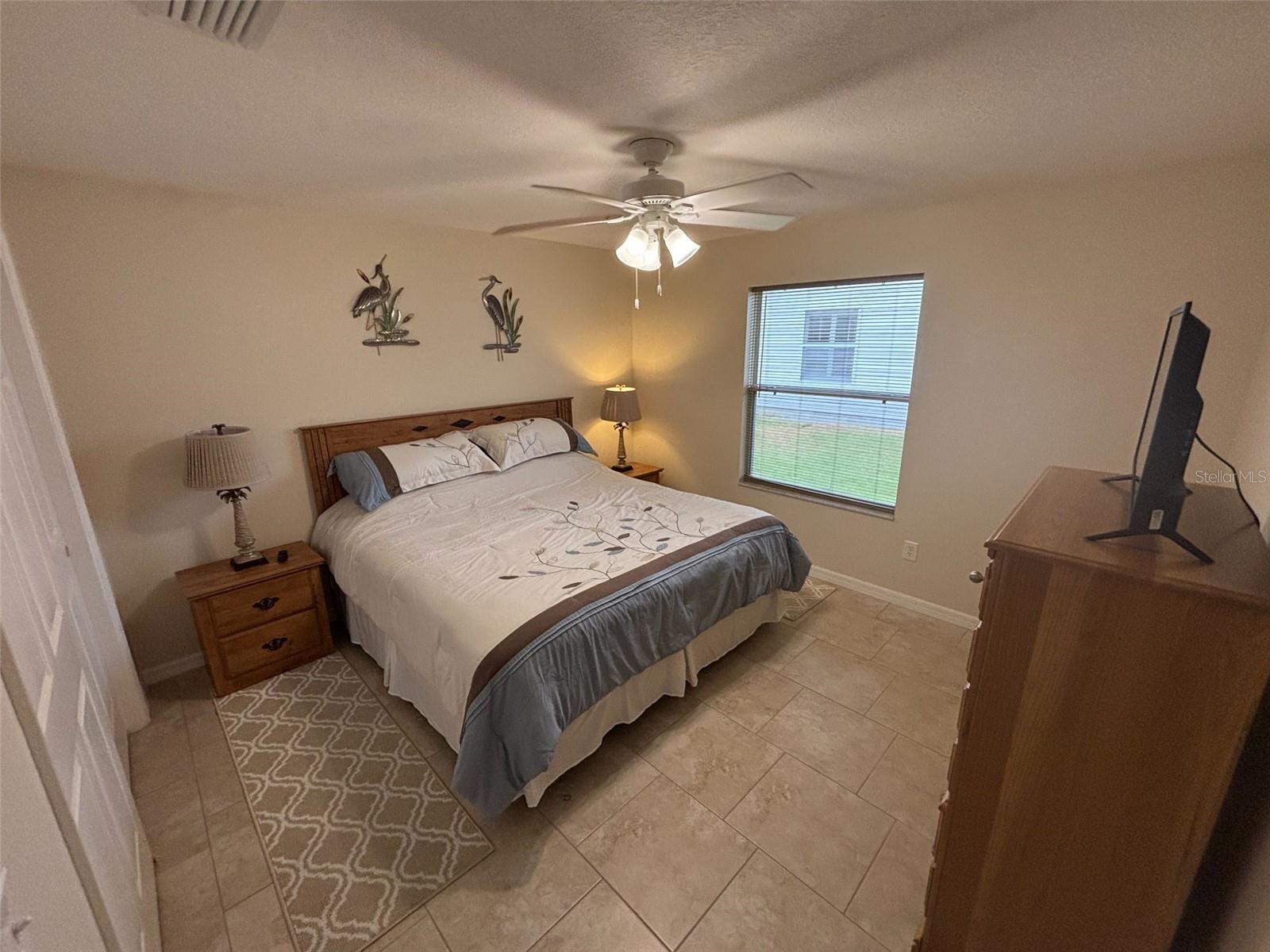 Image 6 of 6 For 993 Davit Place