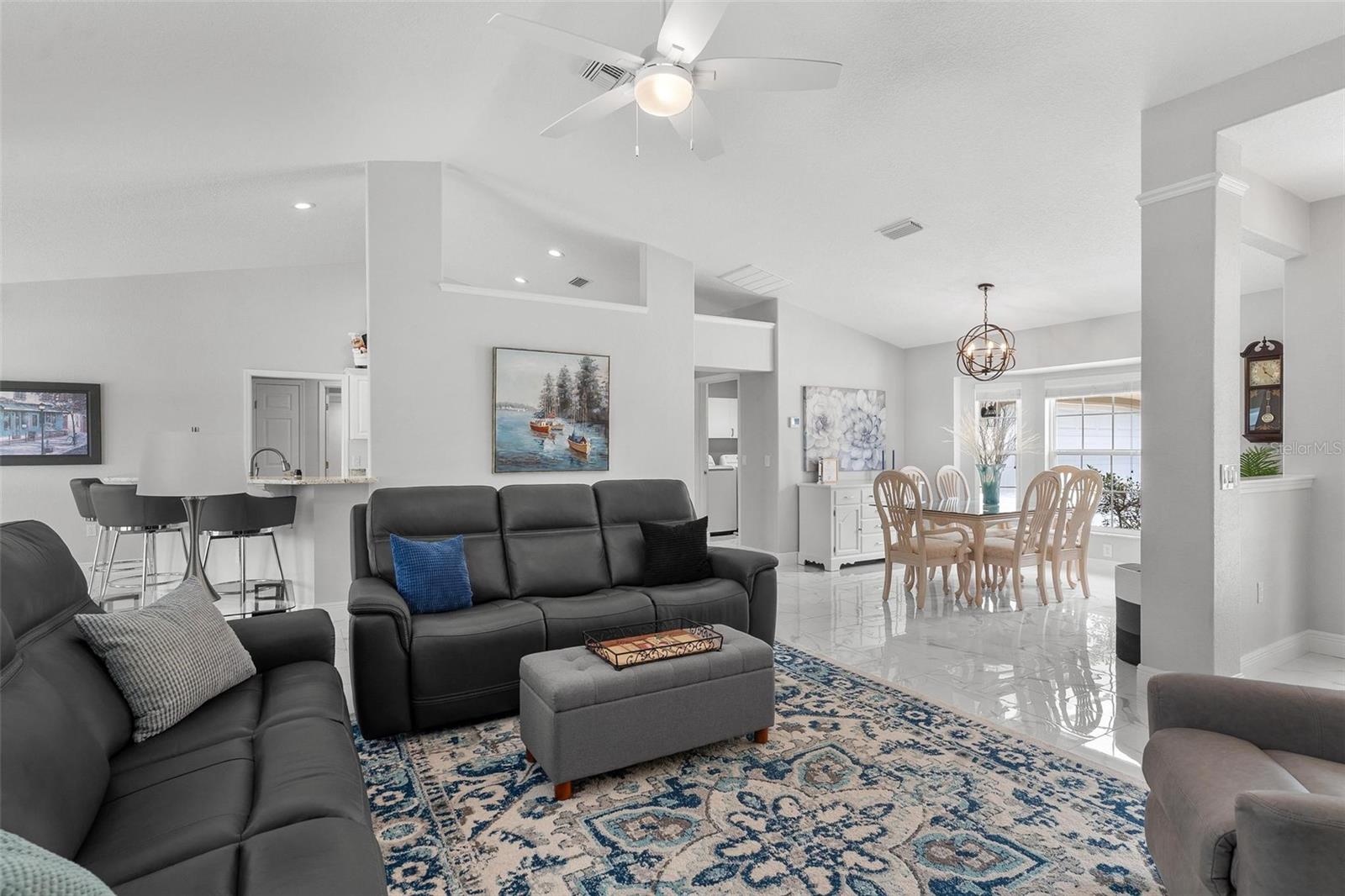 Image 14 of 47 For 5400 Saddleback Court